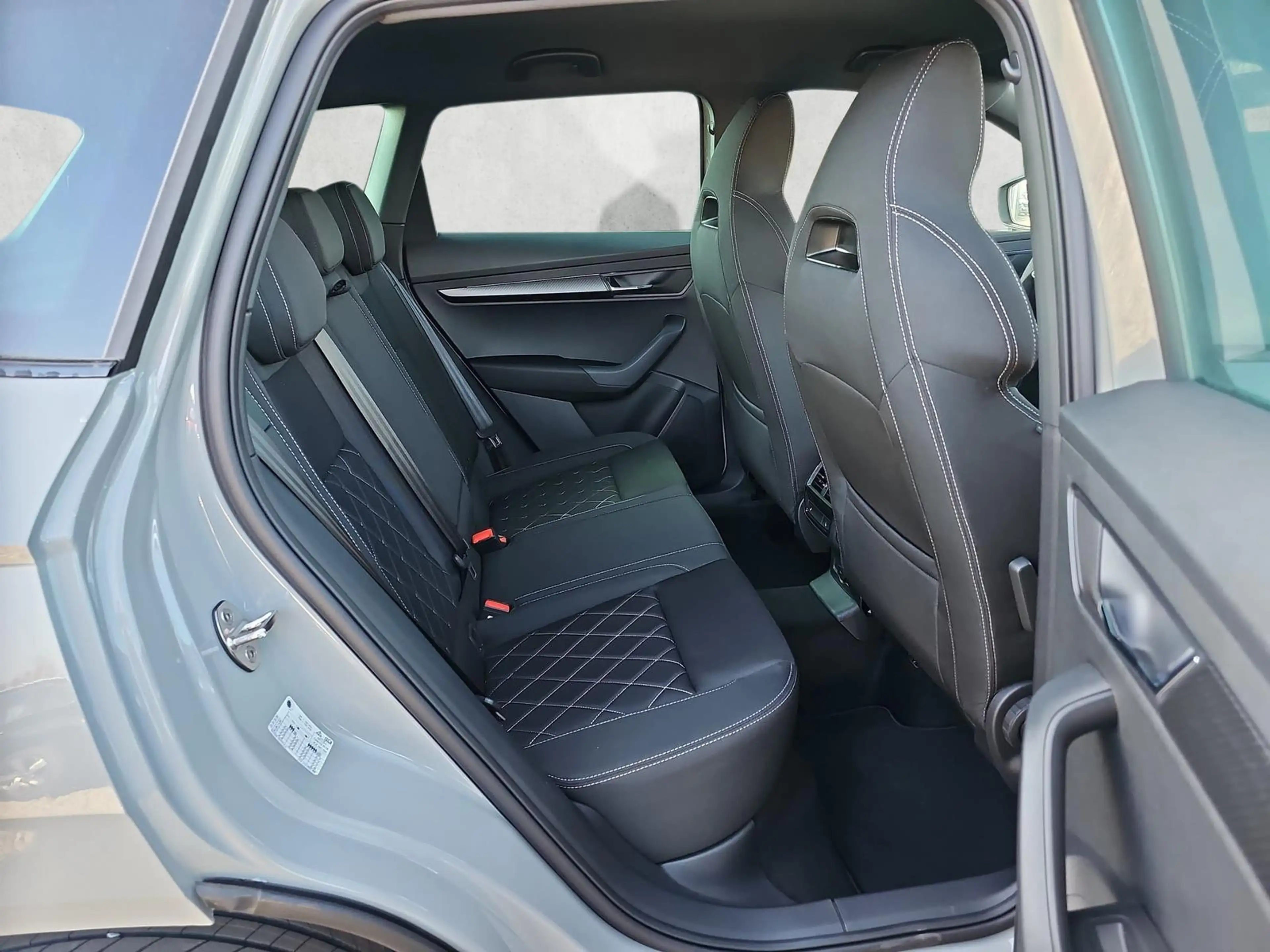 Skoda Karoq Sportline 1.5 TSI DSG 360Grad Kamera / ACC 110 ... — photo 13