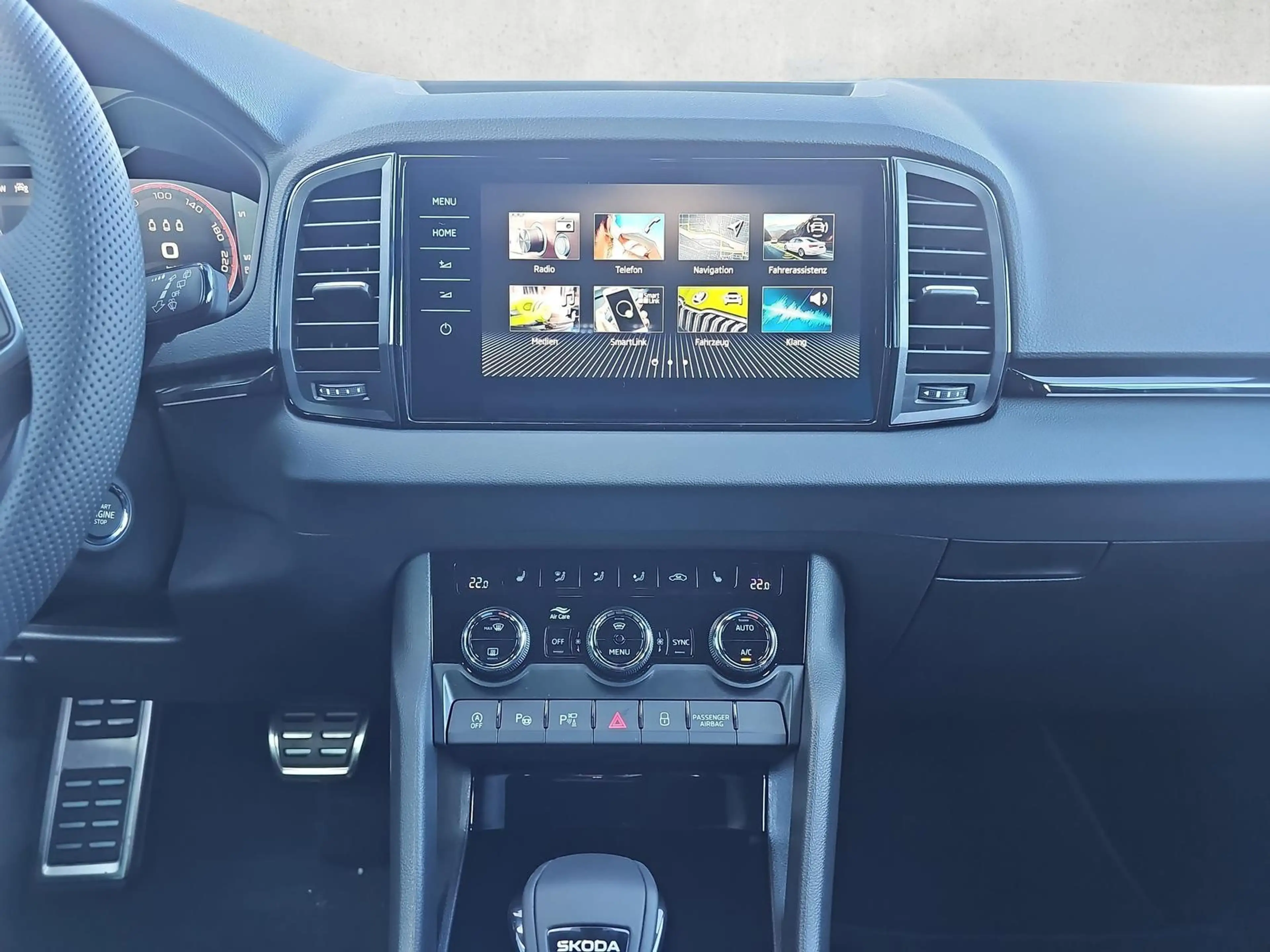 Skoda Karoq Sportline 1.5 TSI DSG 360Grad Kamera / ACC 110 ... — photo 11