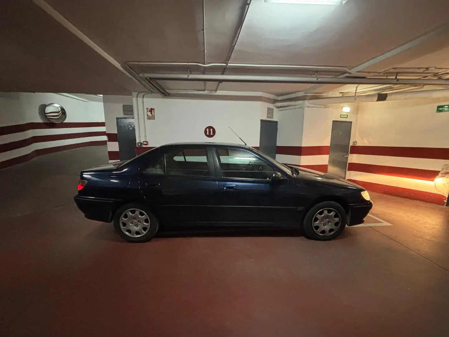 Peugeot 406 ST 2.0 Modrá - 1