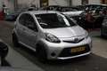 Toyota Aygo 1.0 VVT-i Now 5 Deurs, Airco, Stuurbekrachtiging Grau - thumbnail 2
