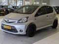 Toyota Aygo 1.0 VVT-i Now 5 Deurs, Airco, Stuurbekrachtiging Grau - thumbnail 2