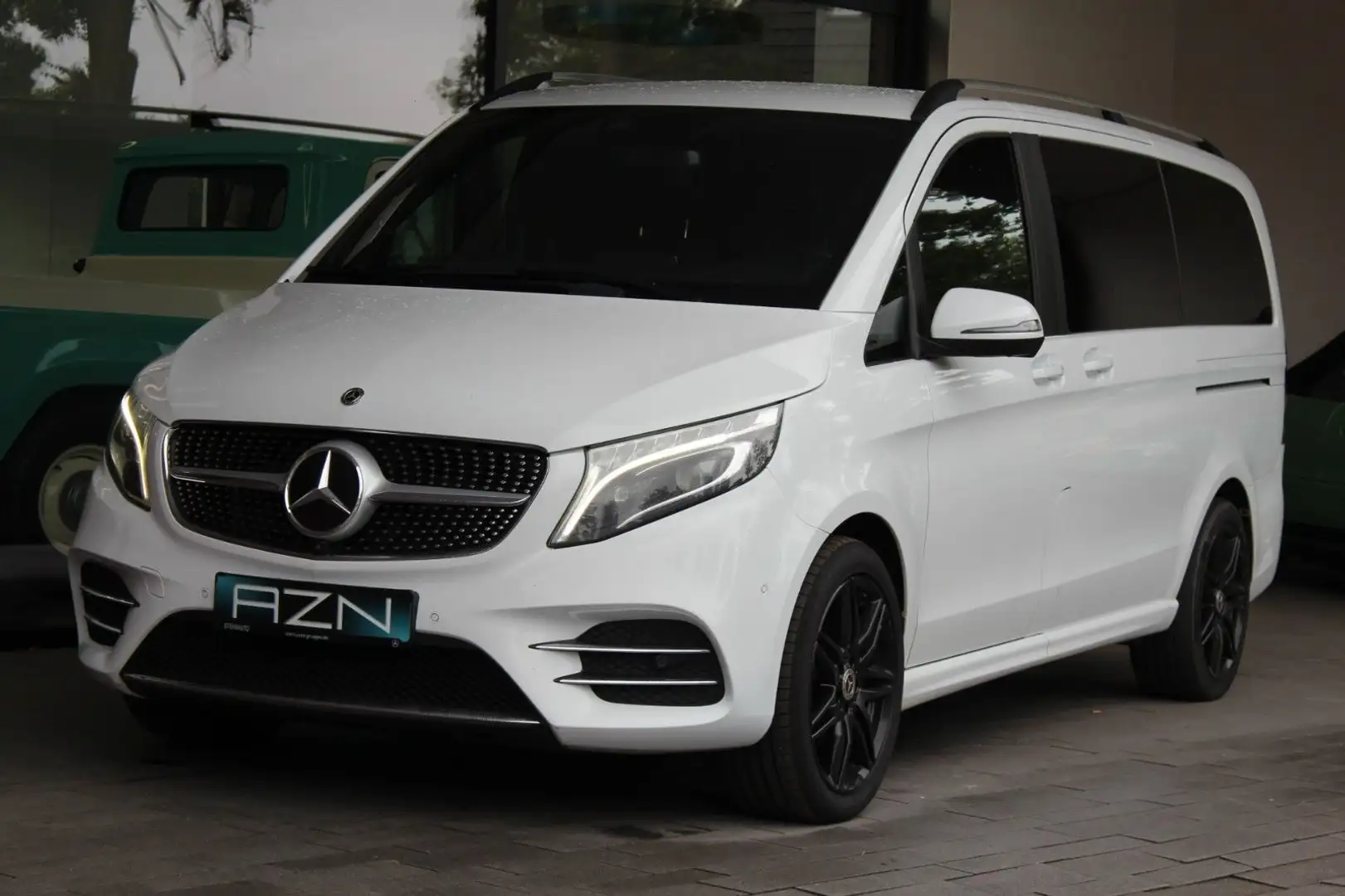 Mercedes-Benz V 300 d lang EXCLUSIVE EDITION 4MATIC AMG Line Blanc - 2