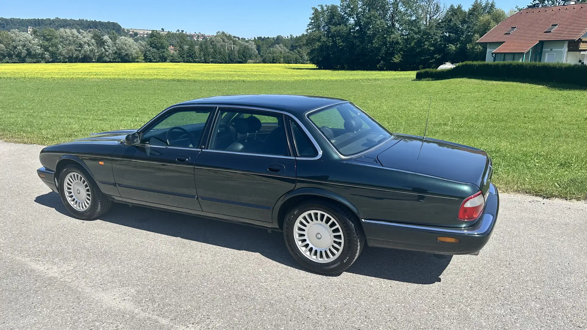 Jaguar XJ8 V8 3,2 Executive Grün - 2
