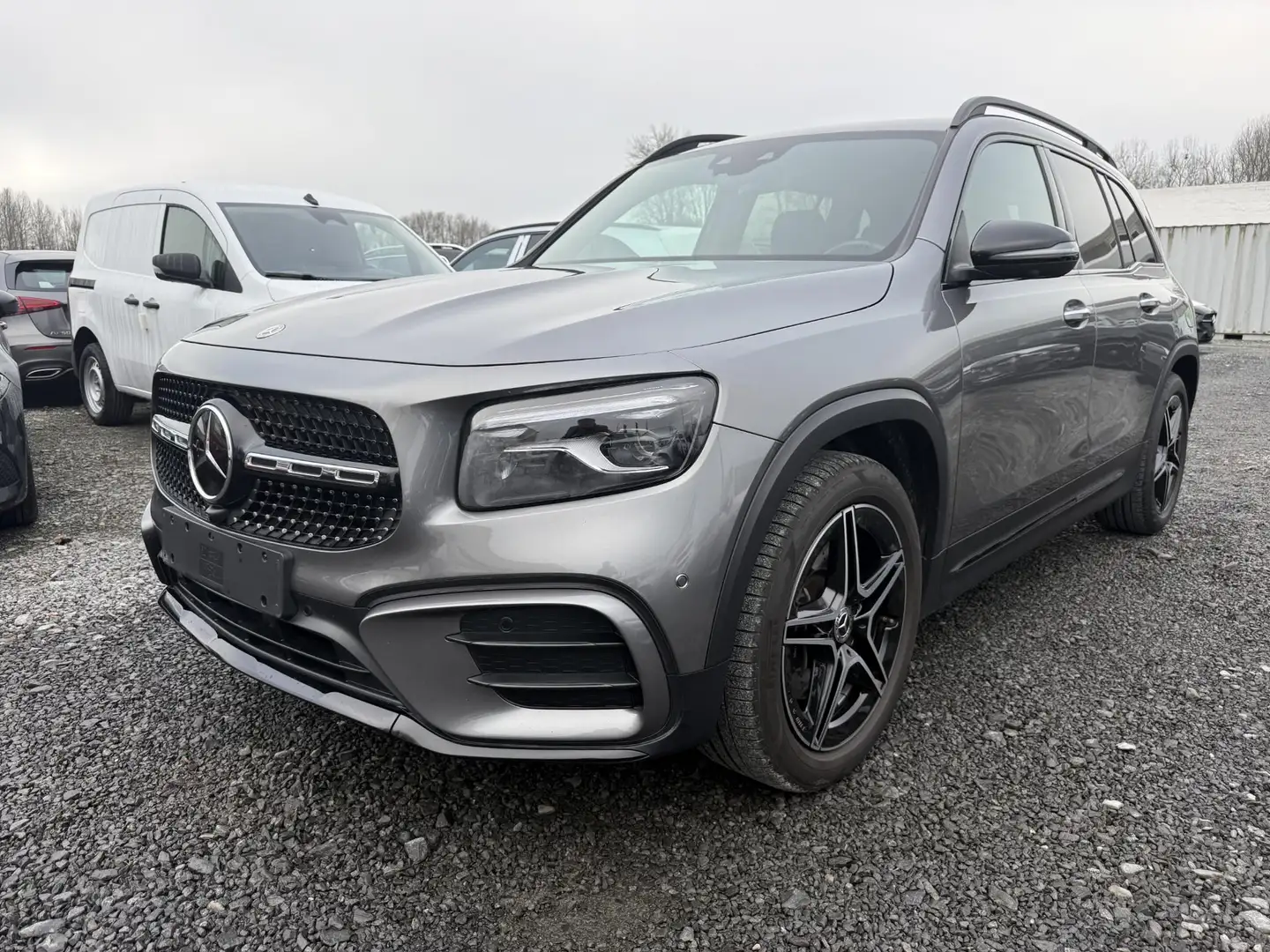 Mercedes-Benz GLB 200 AMG Line | Smartphone Integratie | Trekhaak | Memo Gris - 1