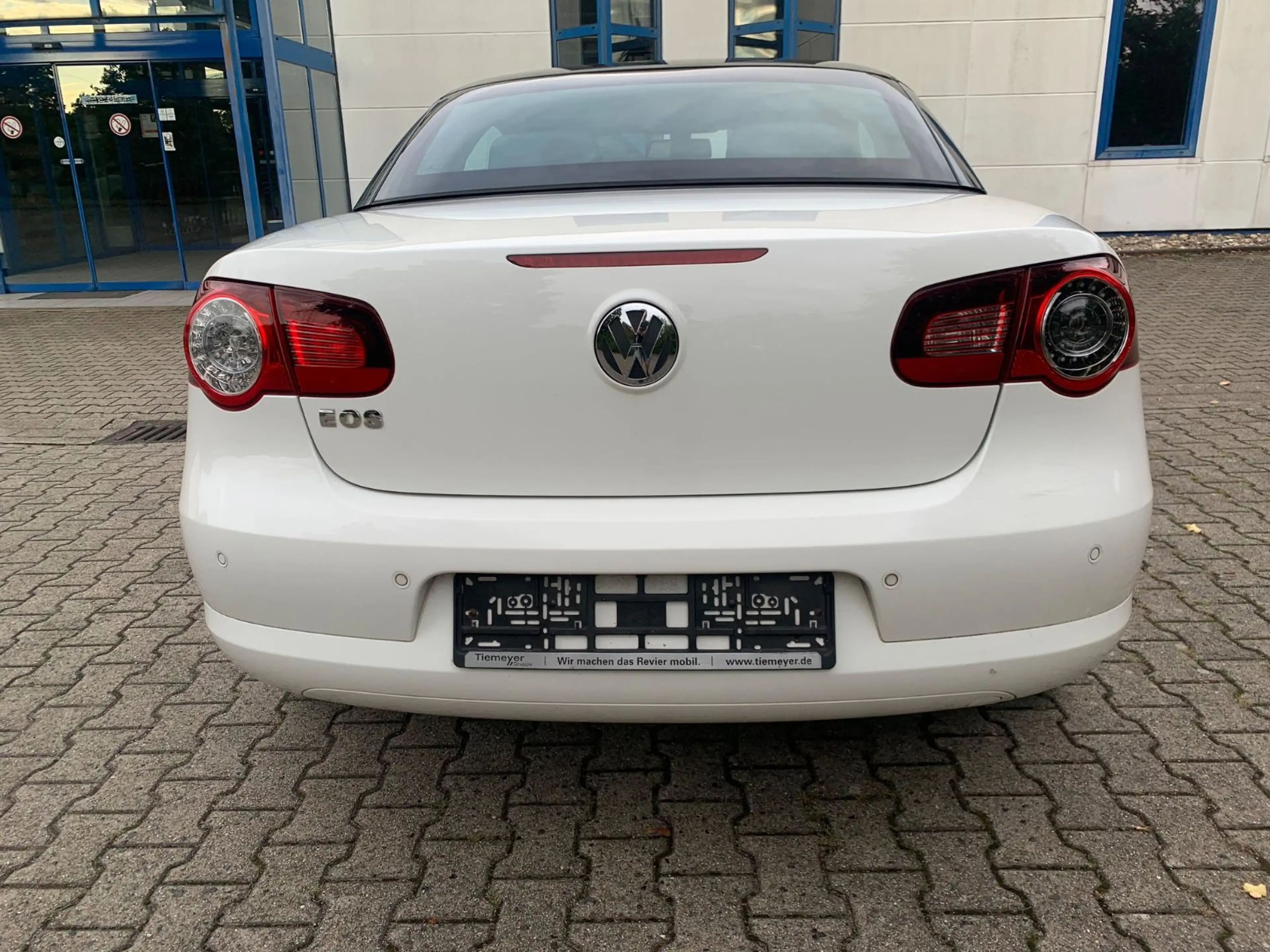 Volkswagen Eos 2.0 TDI White Night Voll 1 Hand Rentner — photo 11