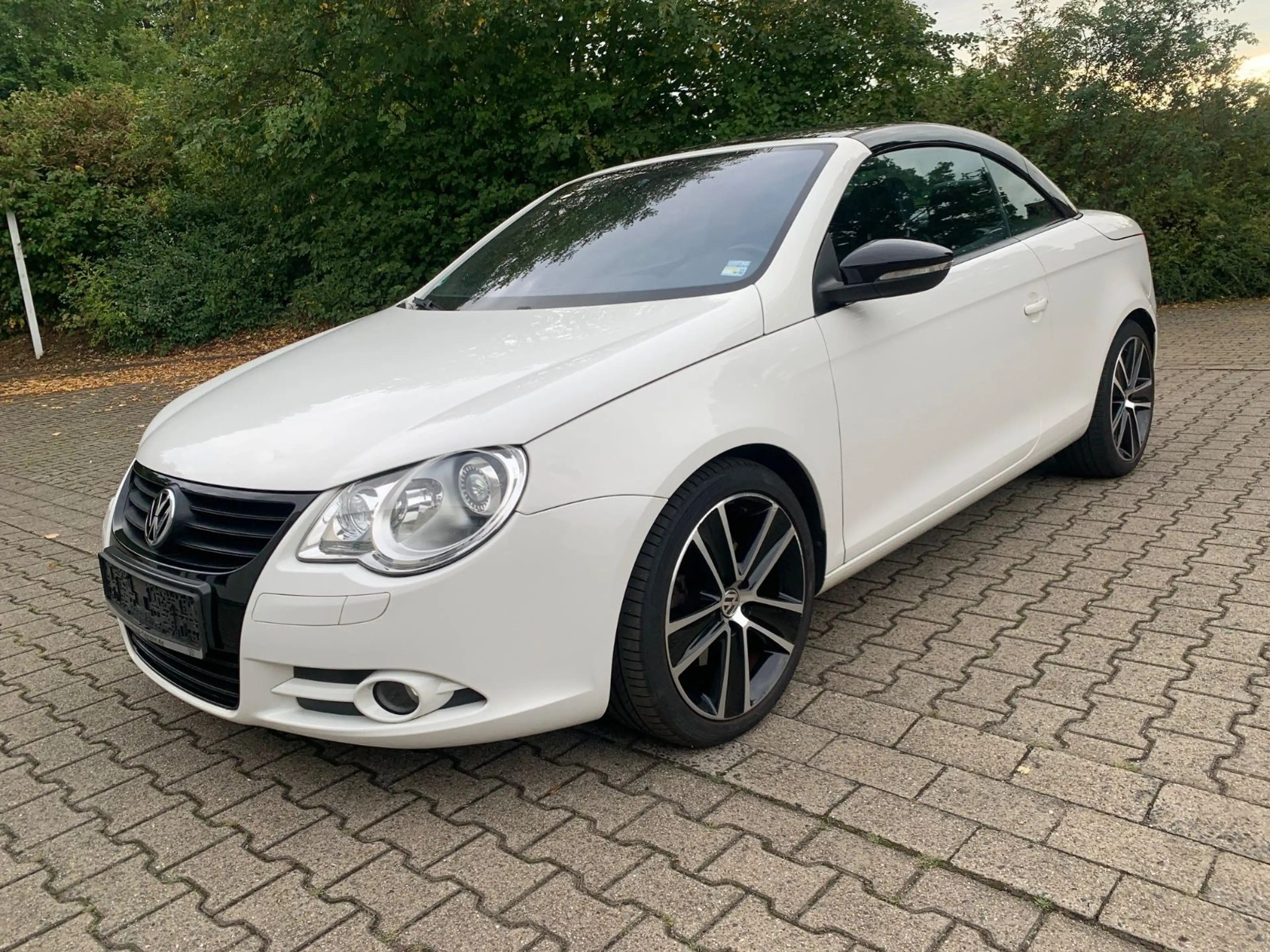 Volkswagen Eos 2.0 TDI White Night Voll 1 Hand Rentner — photo 3
