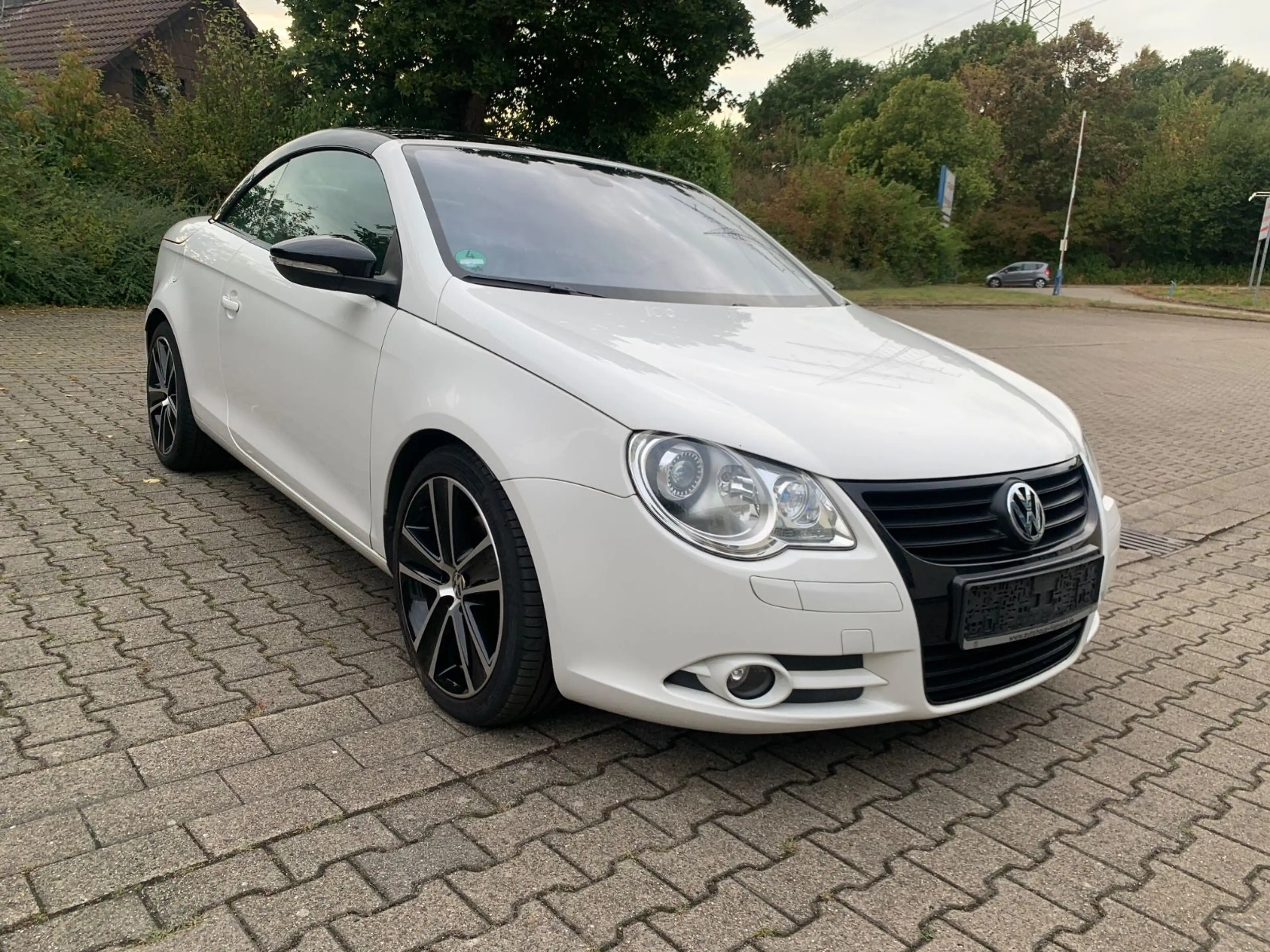 Volkswagen Eos 2.0 TDI White Night Voll 1 Hand Rentner — photo 2