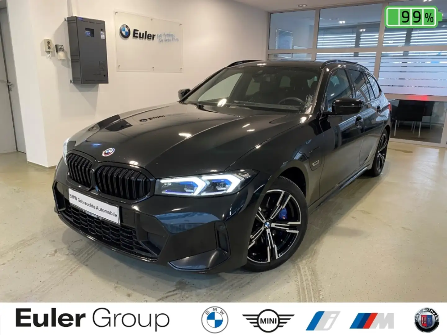 BMW 320 e xDrive Touring M Sportpaket AHK Pano Navi Leder Schwarz - 1