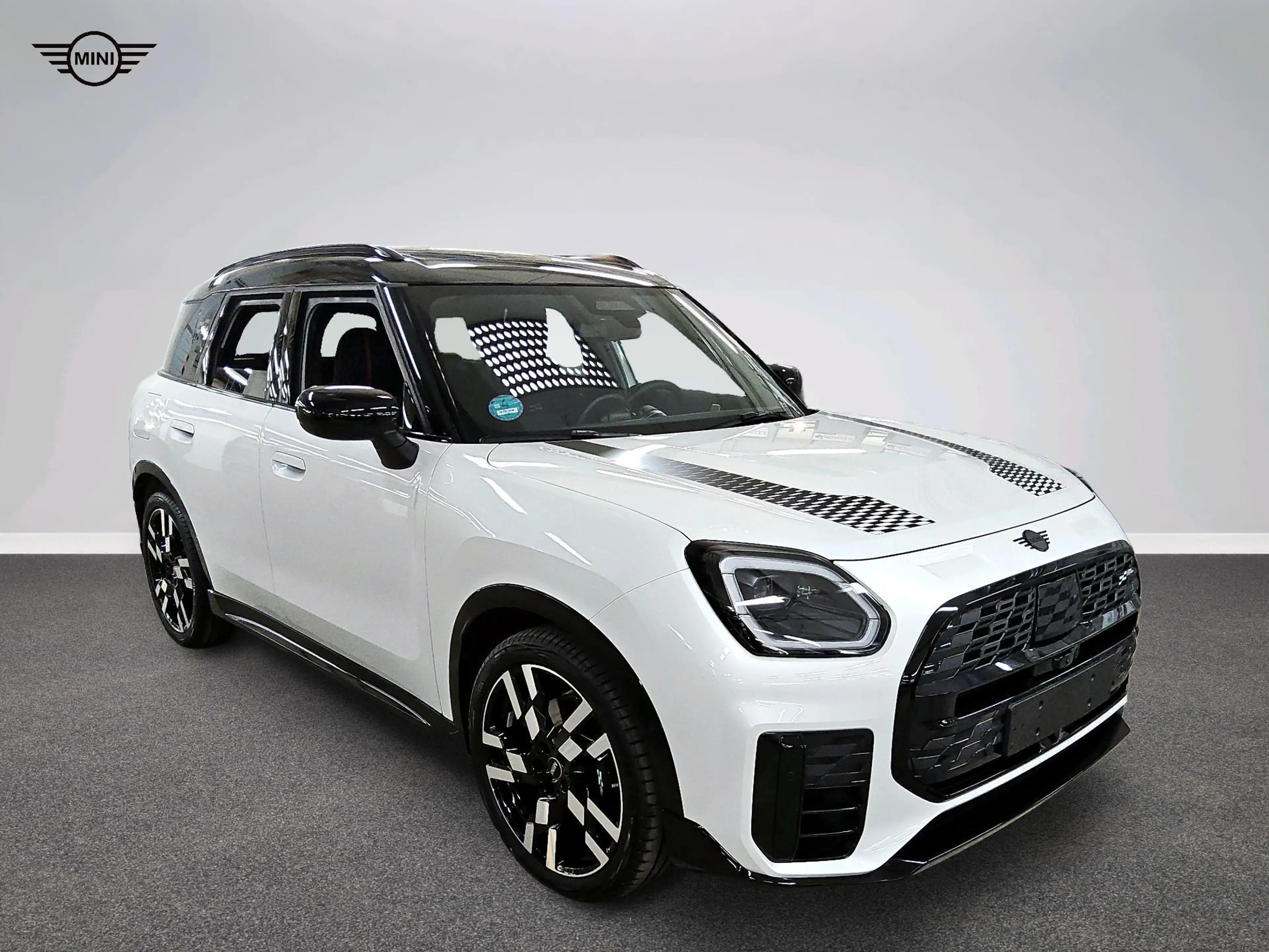 MINI Countryman S All4 John Cooper Works Trim — photo 13