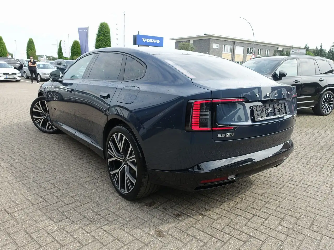 Volvo ES90 2026