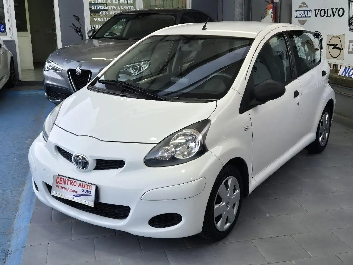 Toyota Aygo 1.0 12V VVT-i 5p.Deep Oc. Conn. MMT Bianco - 2