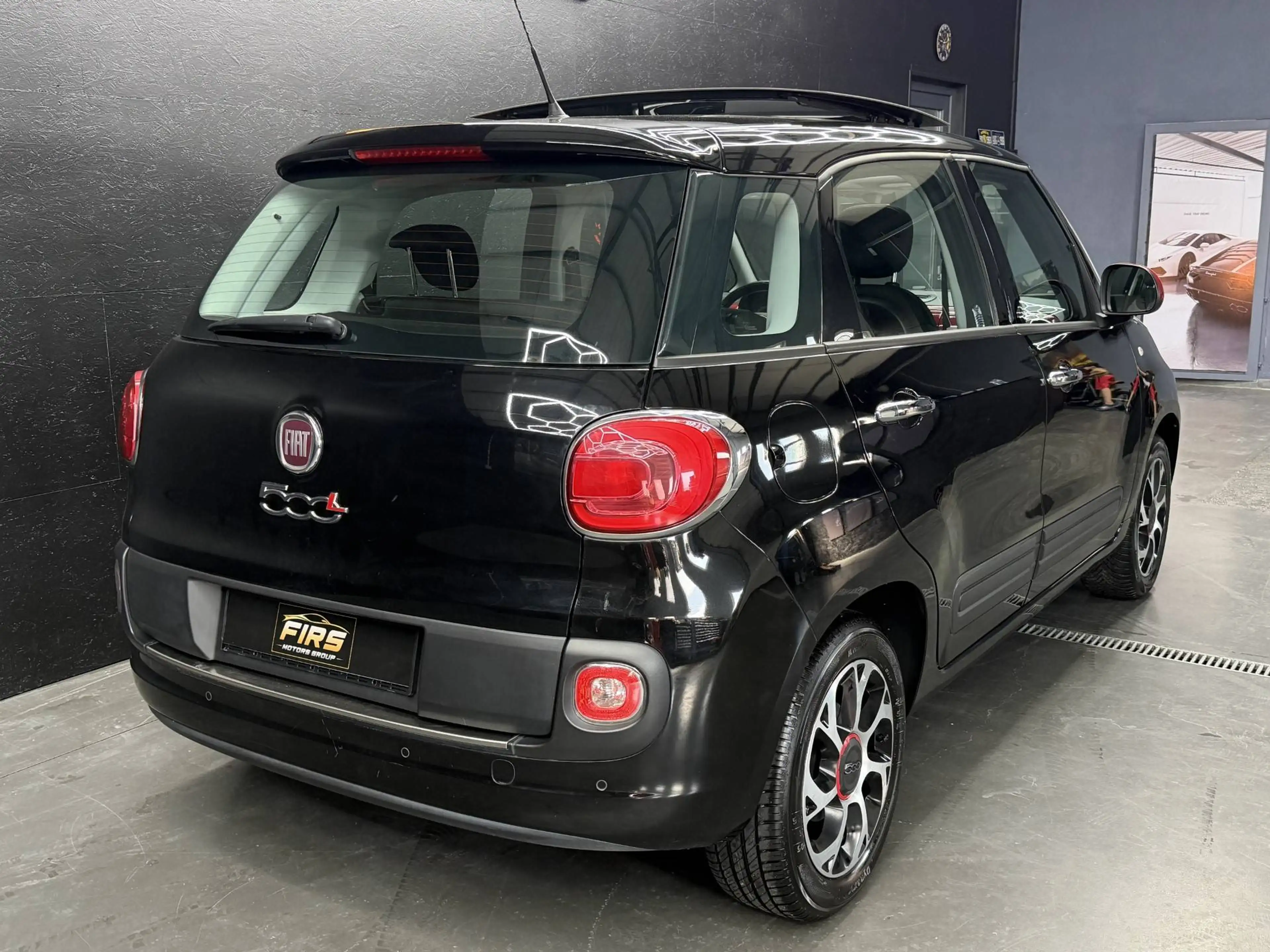 Fiat 500L 1.4i EDITION * EURO 6B * TOIT PANORAMIQUE * CLIMATISATION * GARANTIE 1 AN !! — photo 2