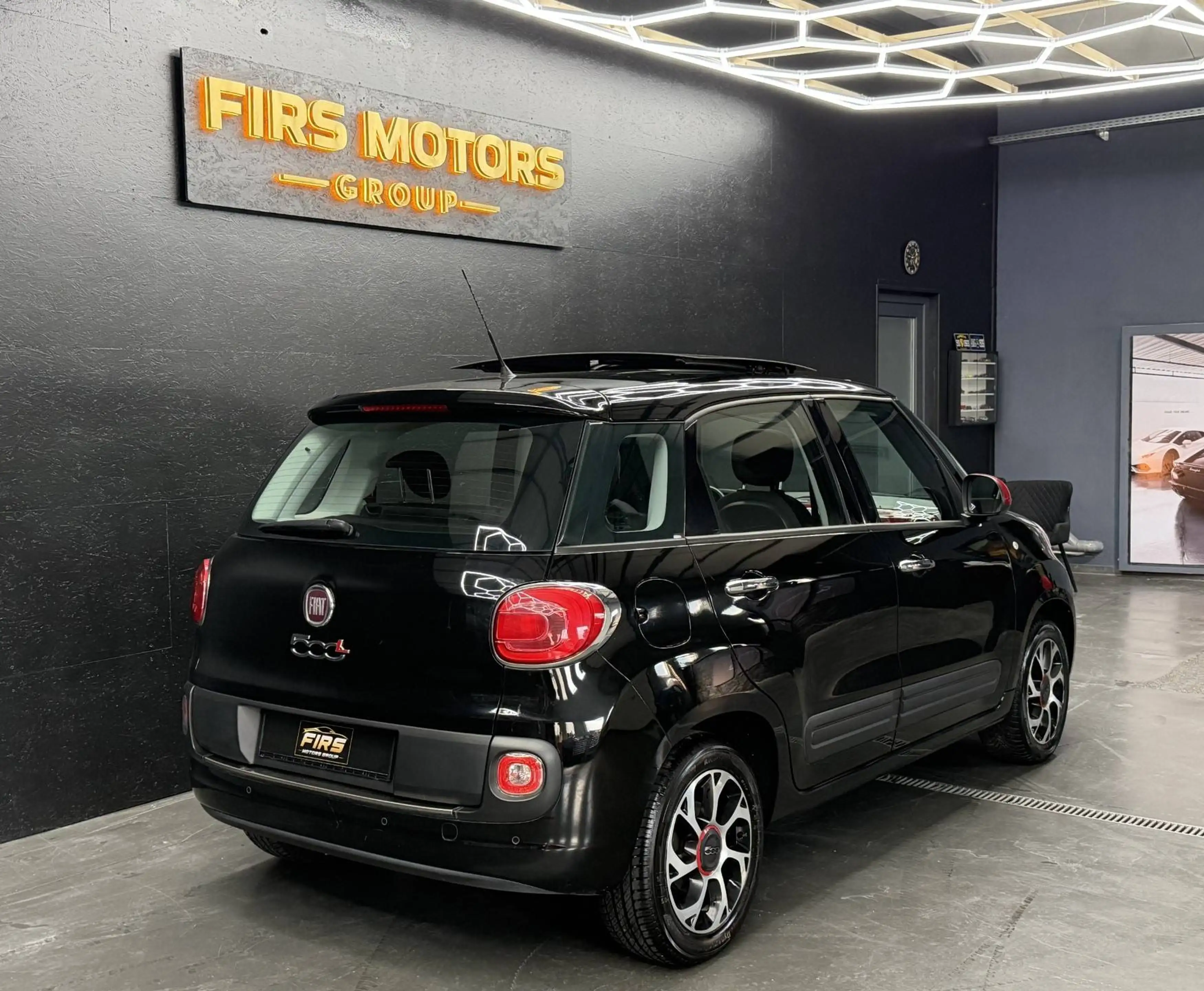 Fiat 500L 1.4i EDITION * EURO 6B * TOIT PANORAMIQUE * CLIMATISATION * GARANTIE 1 AN !! — photo 9
