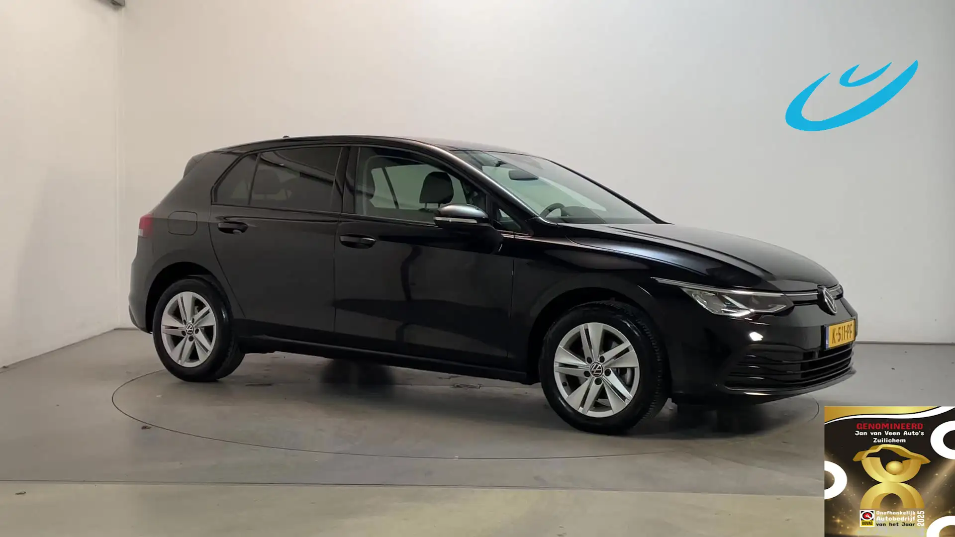 Volkswagen Golf 1.0 TSI 110pk Life Parkeersensoren App-Connect Zwart - 1