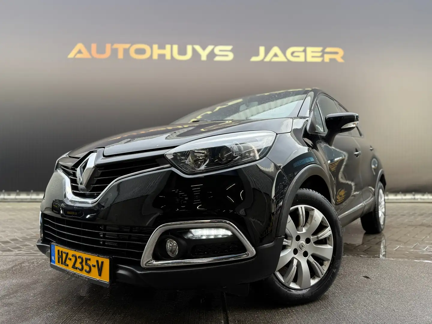 Renault Captur 0.9 TCe Expression Noir - 1