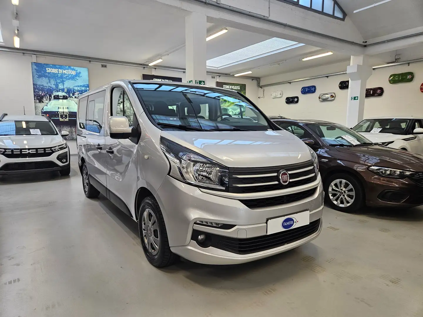 Fiat Talento Talento 9 posti 1.6 mjt LH1 120cv Argent - 1