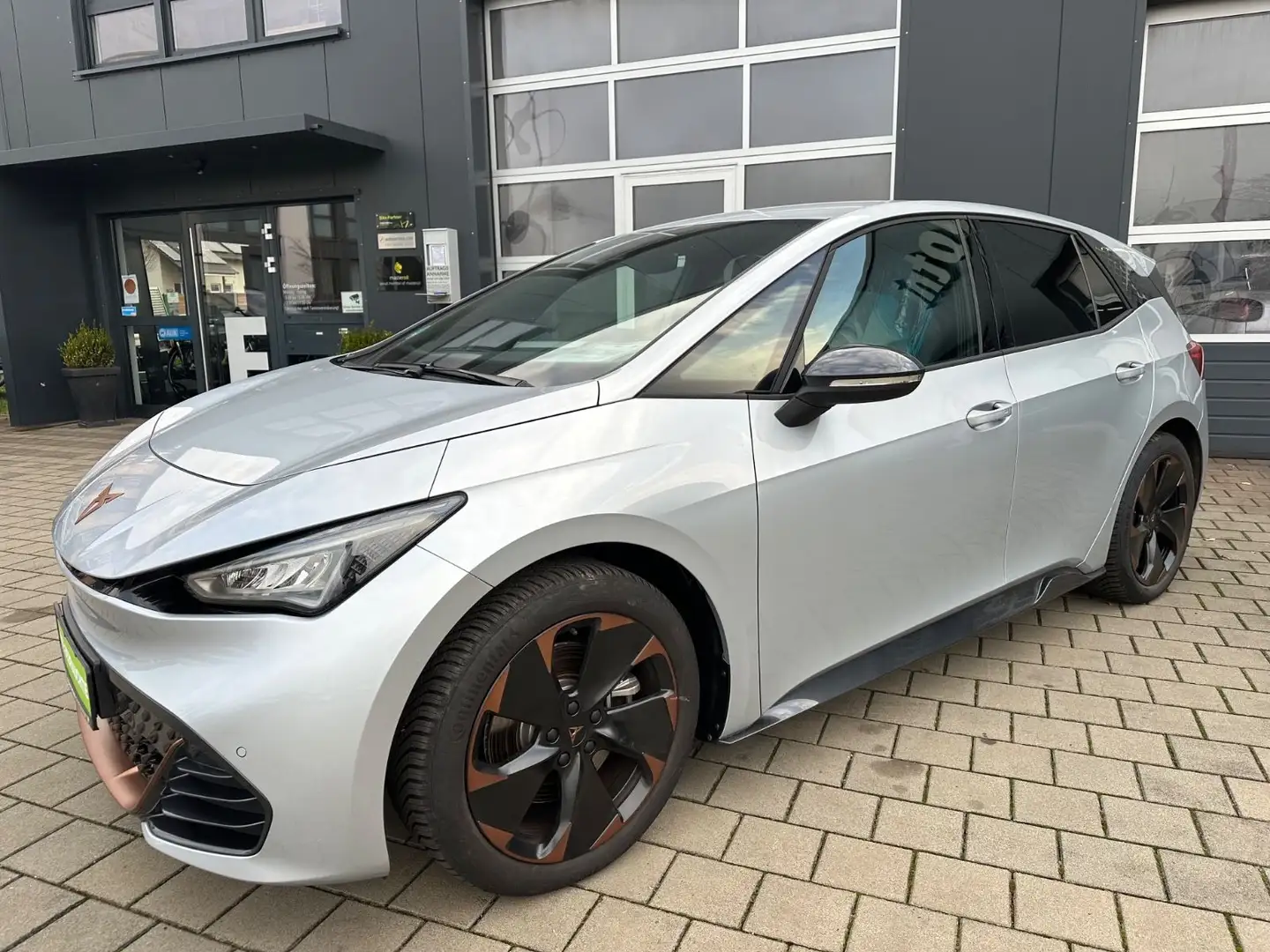 CUPRA Born 170 kW Edition Dynamic Silber - 2