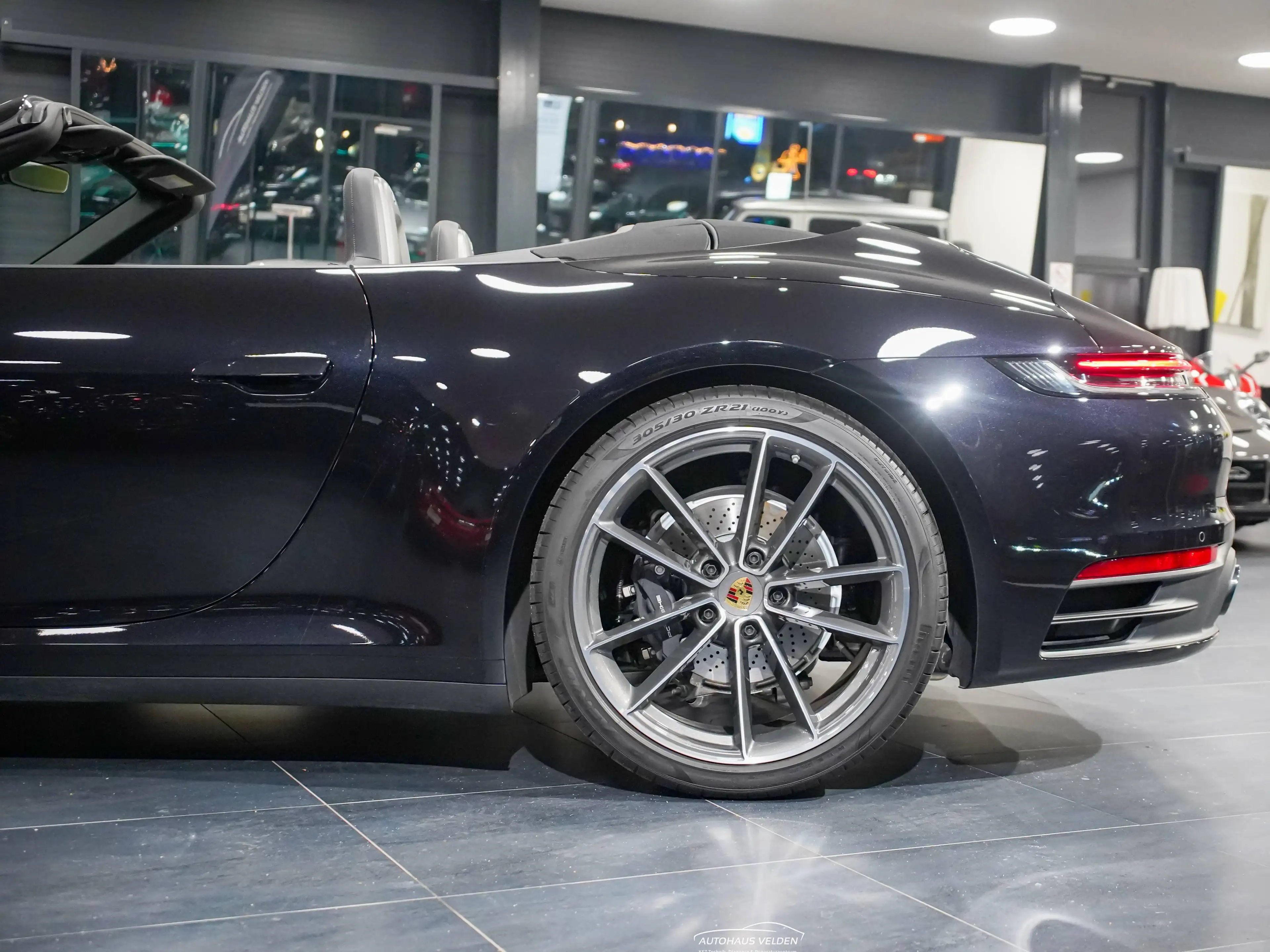 Porsche 992 Carrera Cabriolet Porsche APPROVED 3 Jahre NEU — photo 4