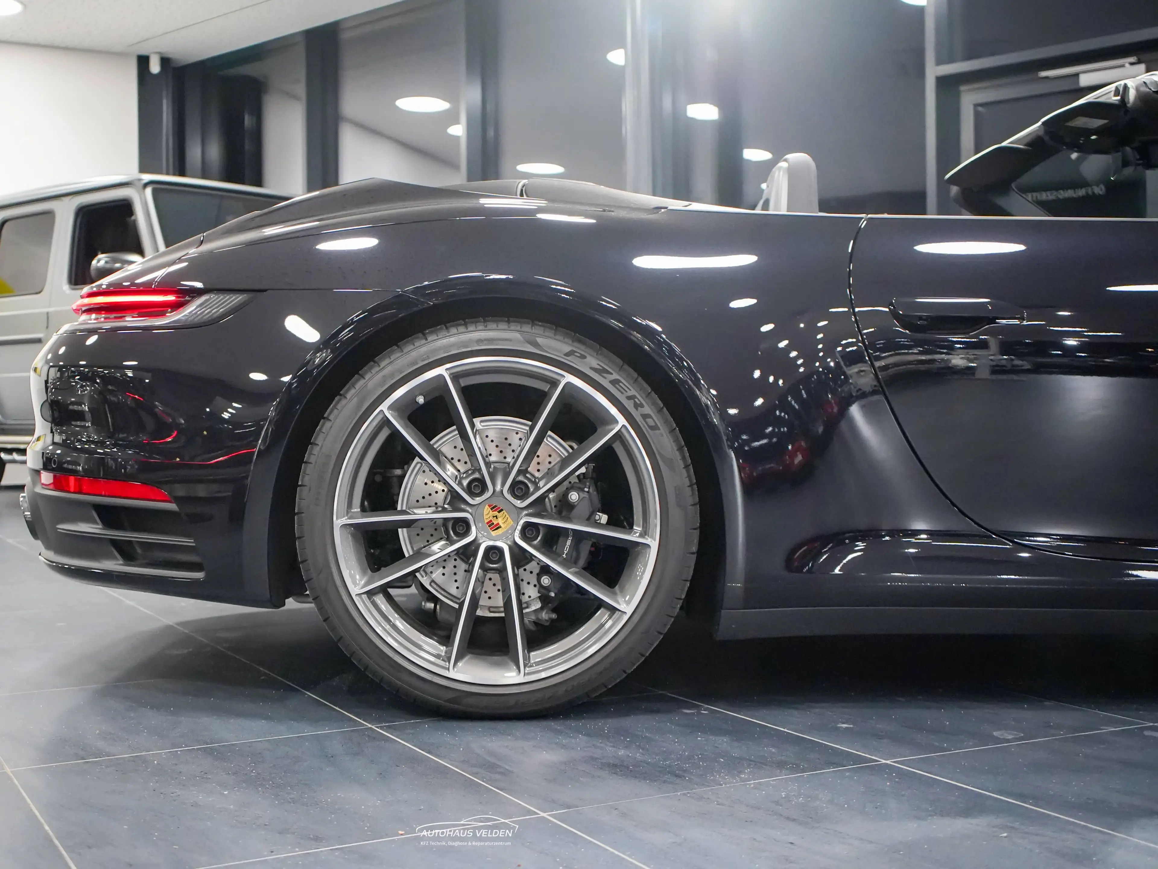Porsche 992 Carrera Cabriolet Porsche APPROVED 3 Jahre NEU — photo 11