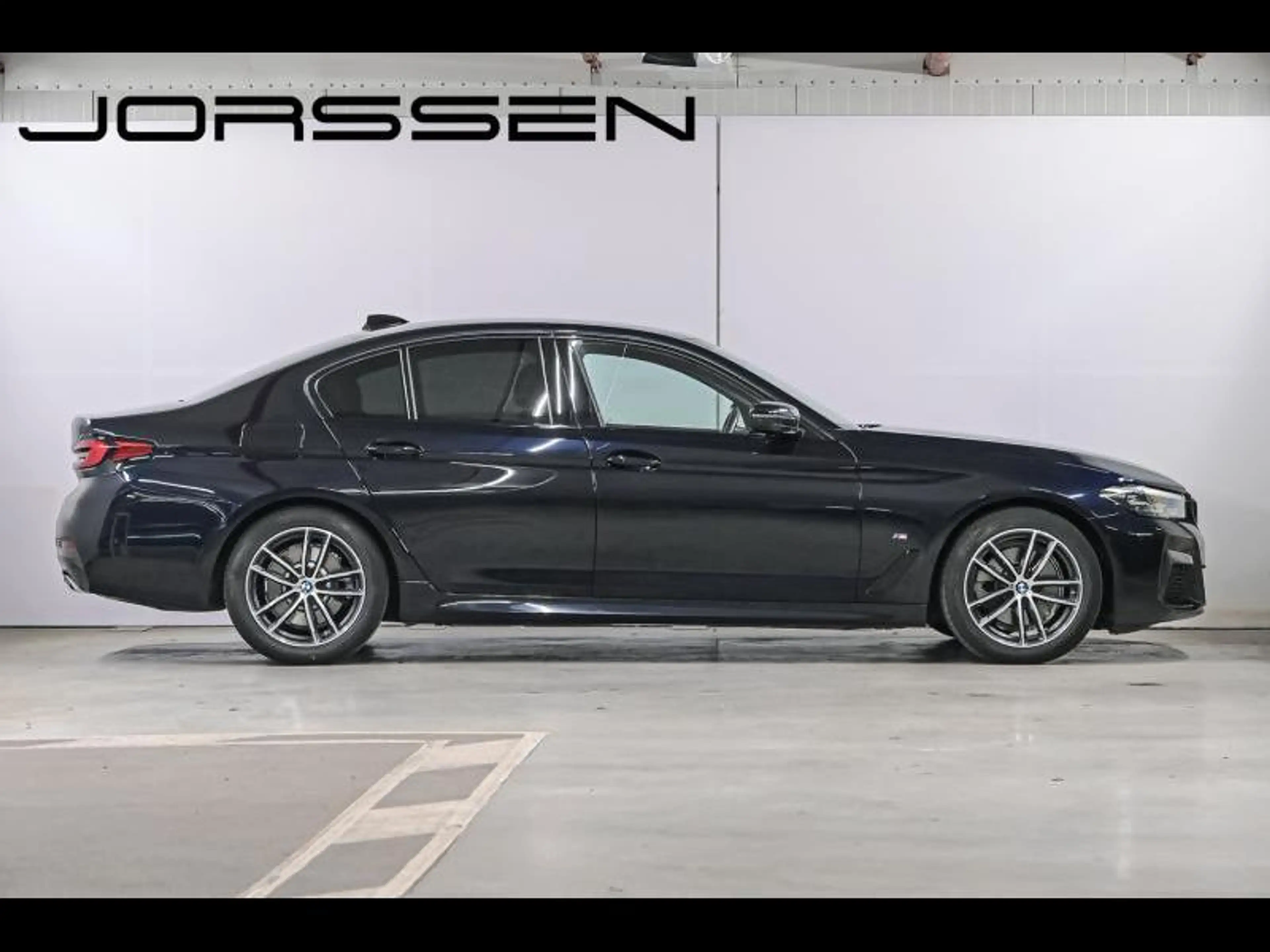 BMW 518 518d — photo 3