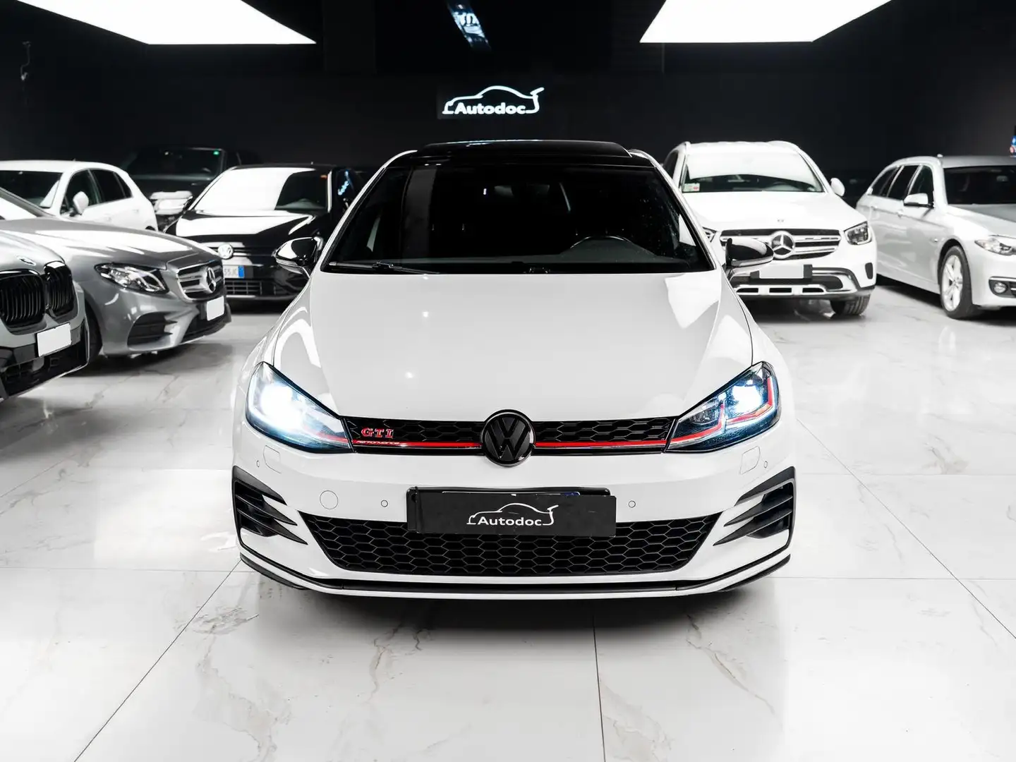 Volkswagen Golf GTI 2.0 tsi Performance 245cv dsg TETTO VIRTUAL - 2
