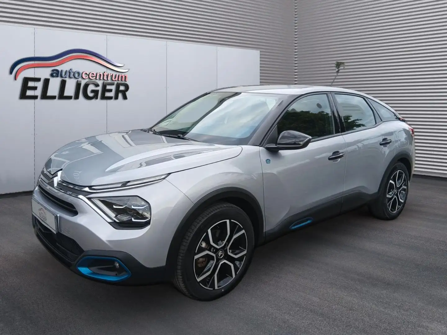 Citroen C4 ë-C4 Limousine Feel 136 Gris - 1