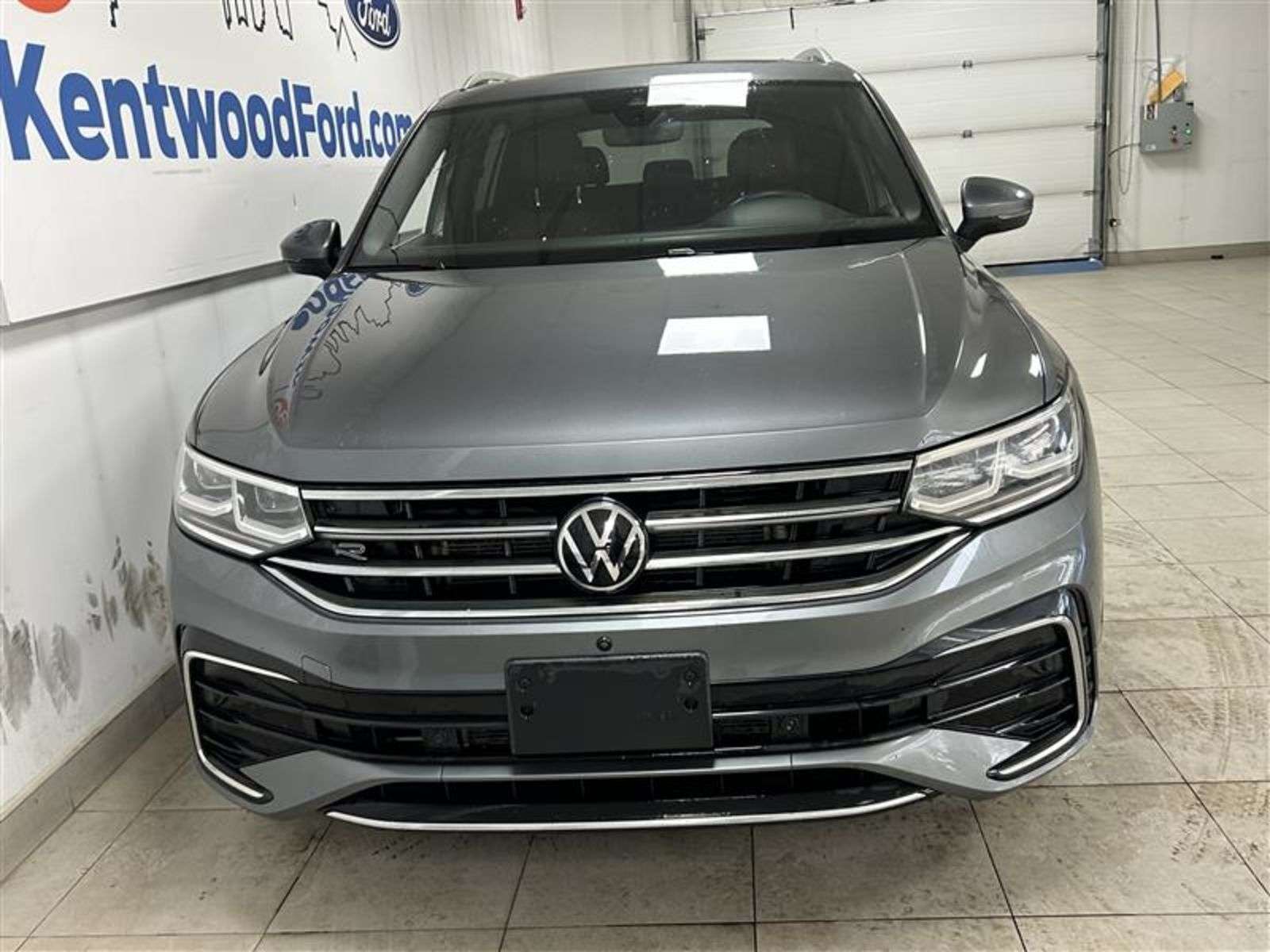 2023 Volkswagen Tiguan Highline R-Line| Dual Zone A\C| Heated Front Seats — снимка 1