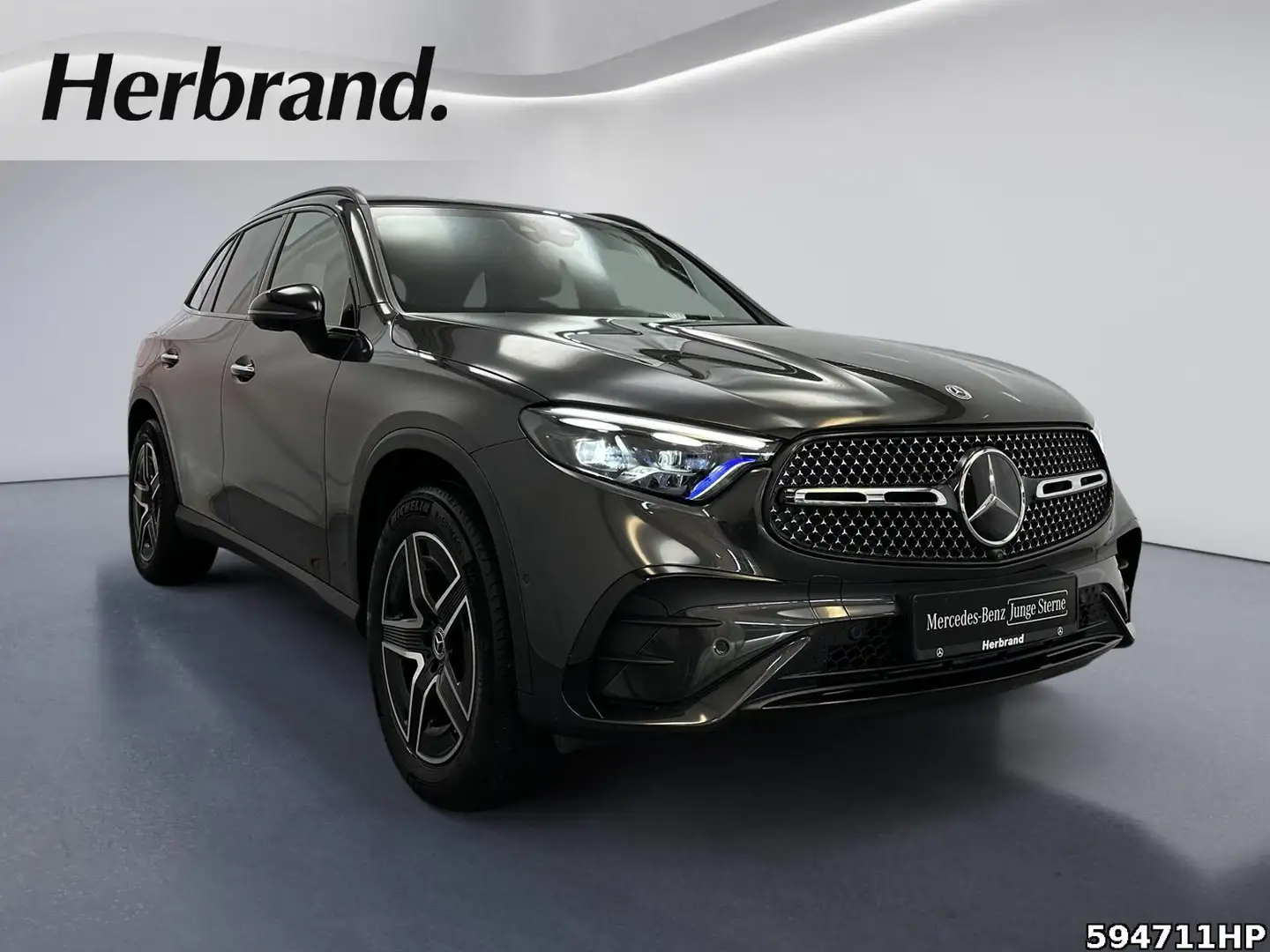 Mercedes-Benz GLC 300 d 4M AMG NIGHT AIRMATIC DIGITAL LIGHT Grau - 2