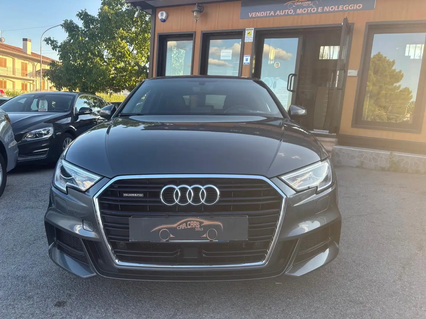 Audi A3 A3  2.0 CV 184 S. TRONIC QUATRO S-LINE Grau - 1