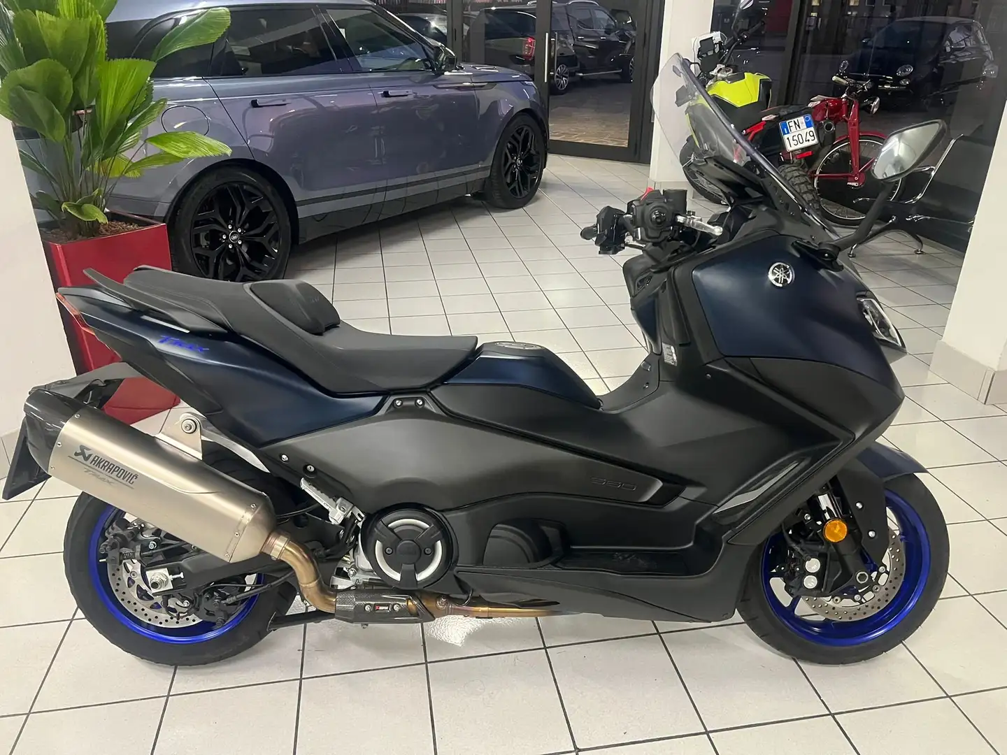 Yamaha TMAX 560 Blu/Azzurro - 2