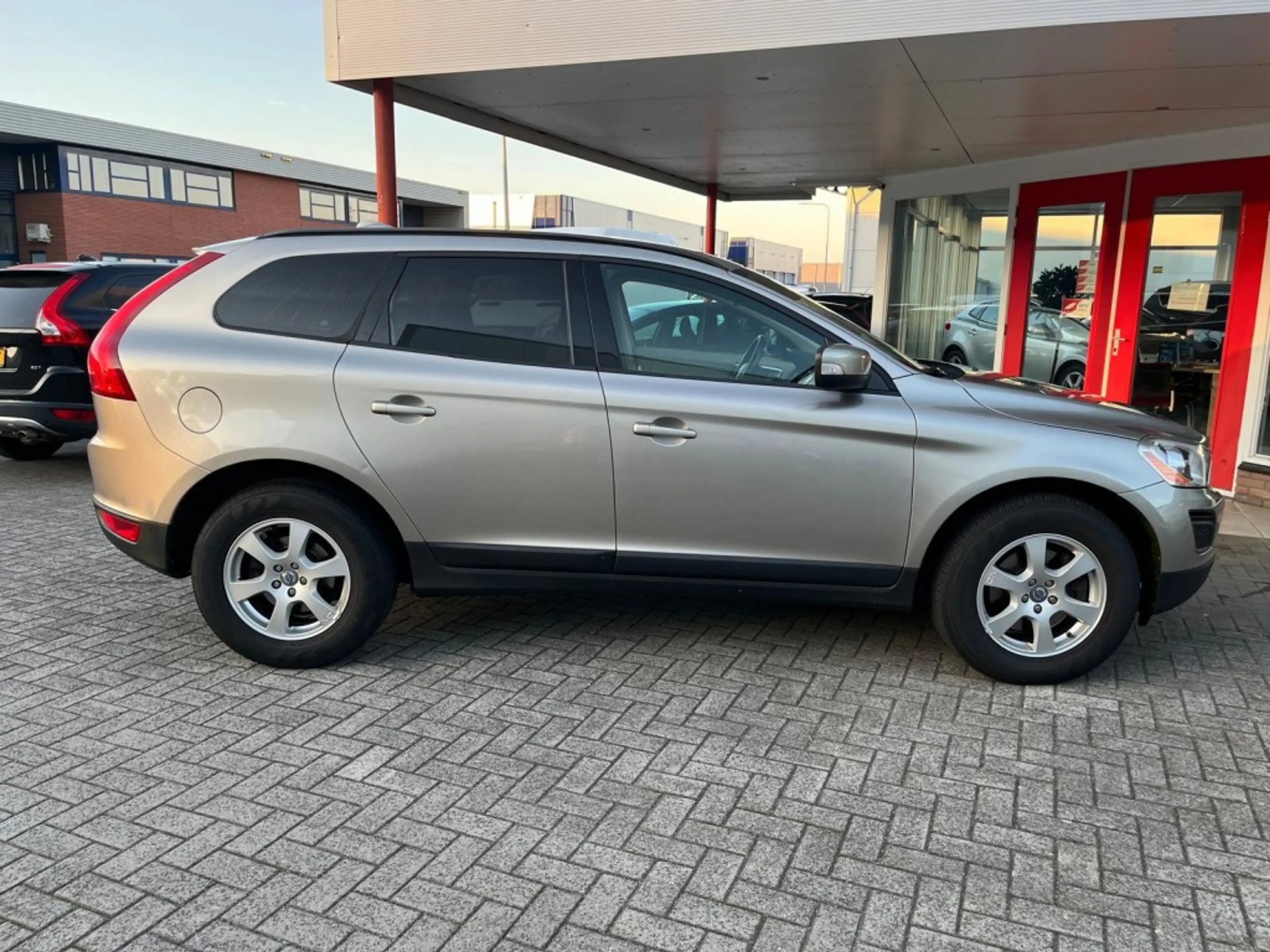Volvo XC60 2.0T T5 Aut. 240PK Momentum Trekhaak/Bluethooth/St — photo 21