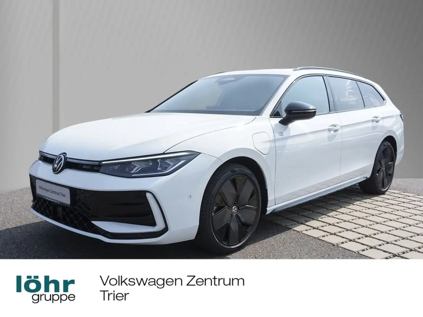 Volkswagen Passat Variant 1,5 l eHybrid DSG R-Line Weiß - 1