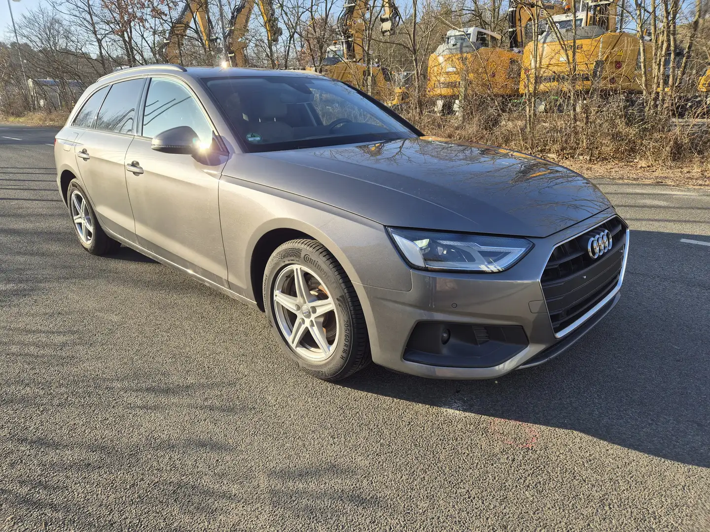 Audi A4 35 TFSI Navi Automatik S-heizung Kamera Ahk Grau - 2