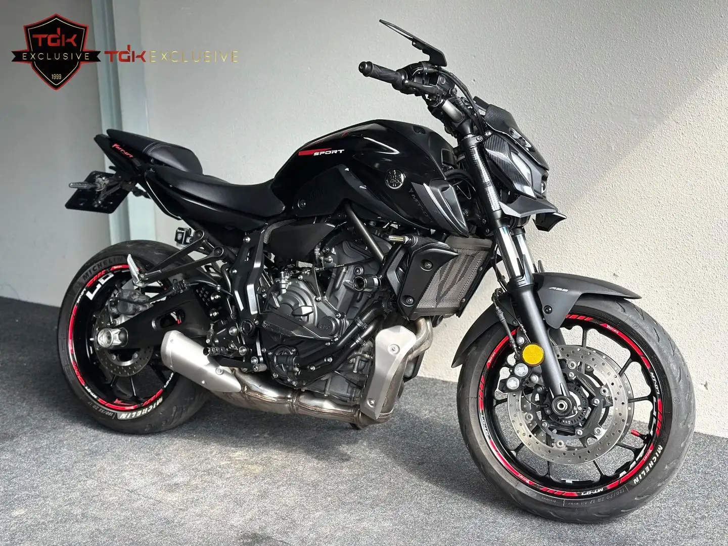 Yamaha MT-07 Negro - 1