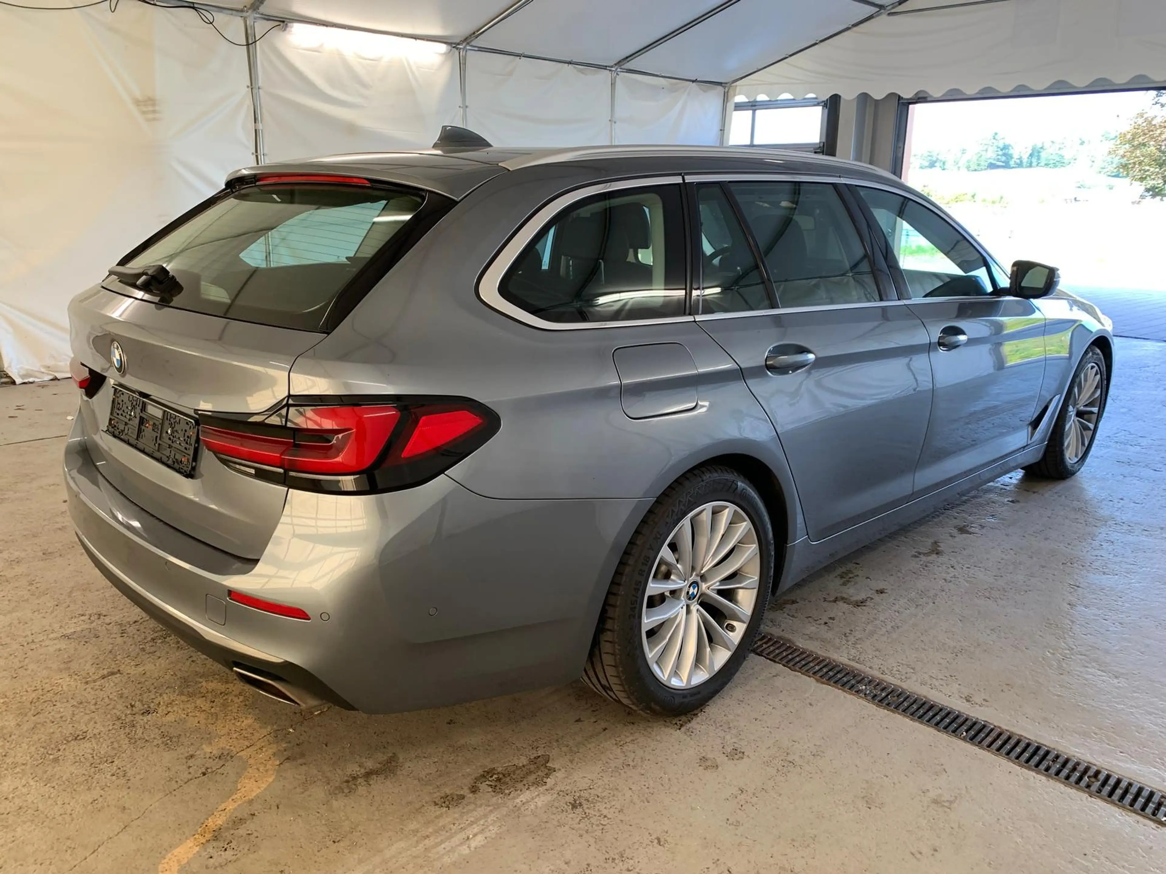 BMW 530 d Luxury Line|LiveCockpProf|ACC|Memory|Kam — photo 5