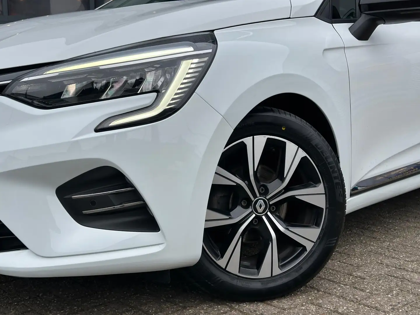 Renault Clio 1.0 TCe 90 Evolution |CRUISECR | Camera | Navi | K Weiß - 2