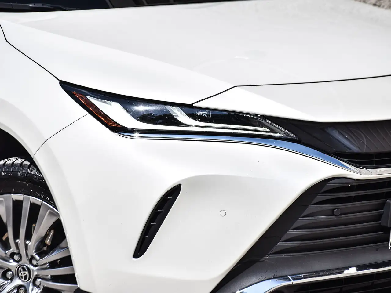 Toyota Venza снимка Toyota Venza