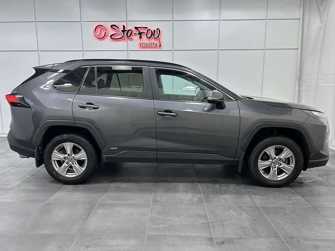 Toyota RAV 4 снимка Toyota RAV 4
