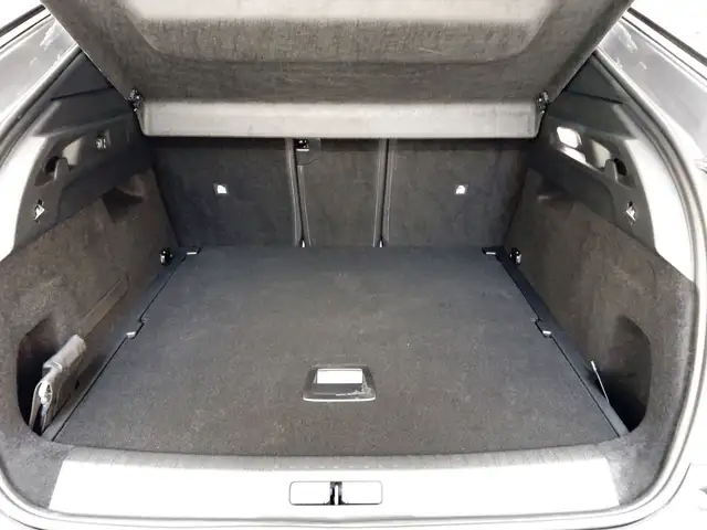 Peugeot 3008 view 6