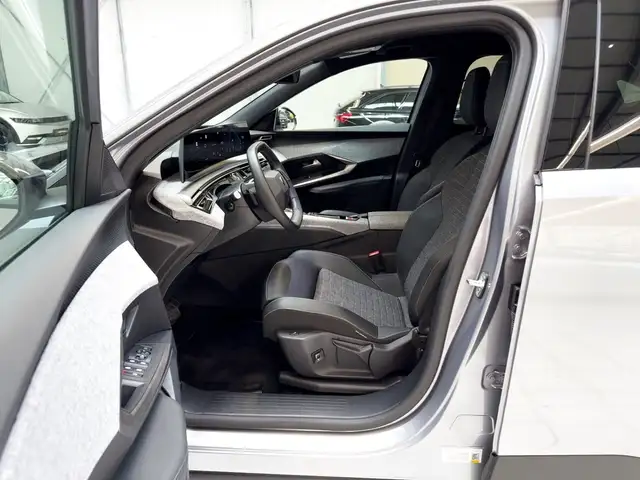 Peugeot 3008 view 8