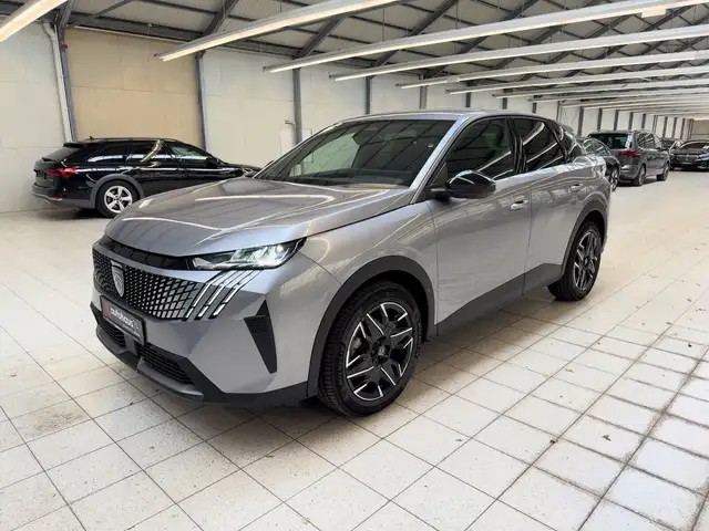 Peugeot 3008 view 3