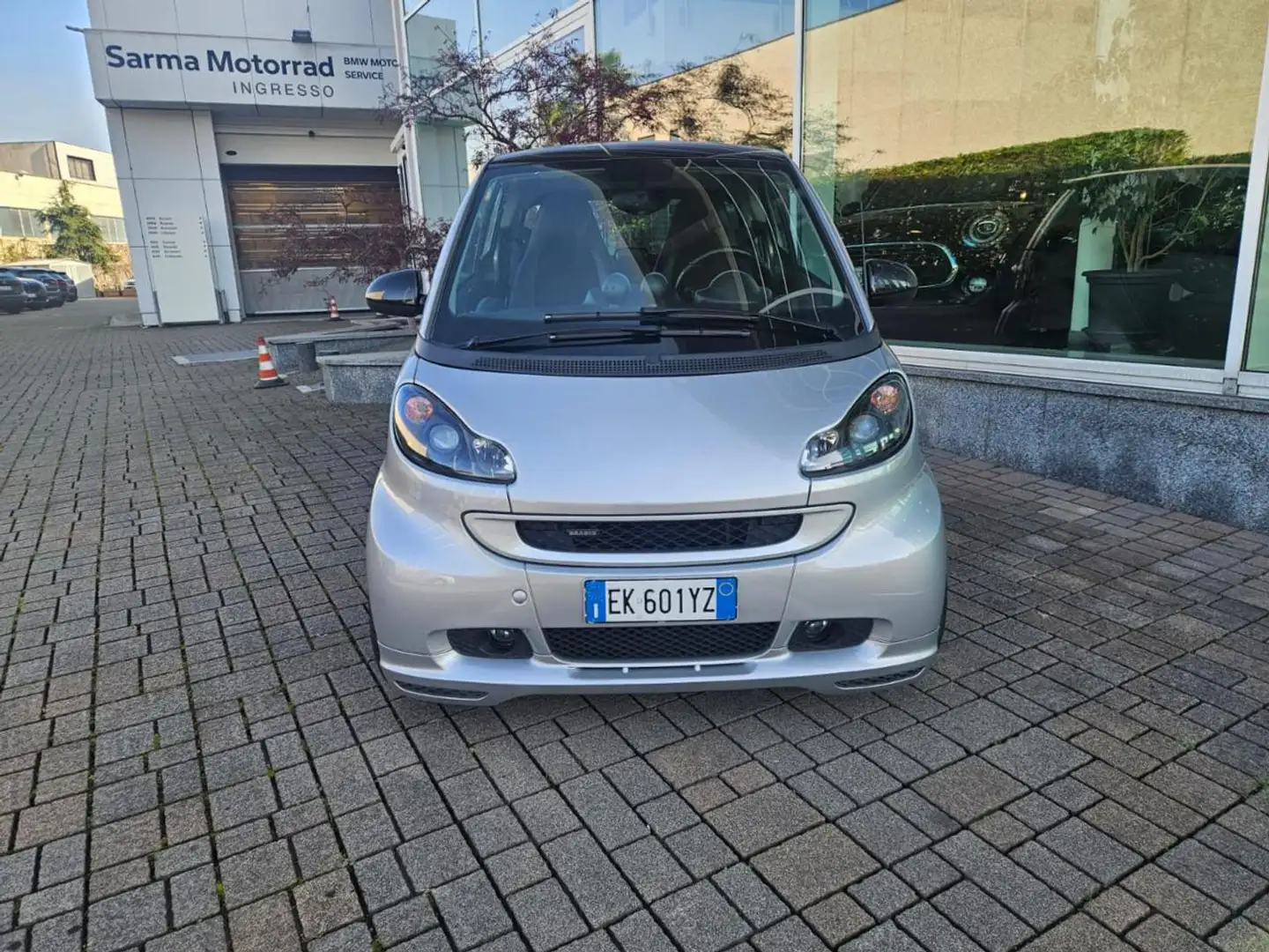 smart forTwo 1000 72 kW coupé BRABUS Xclusive Grigio - 2