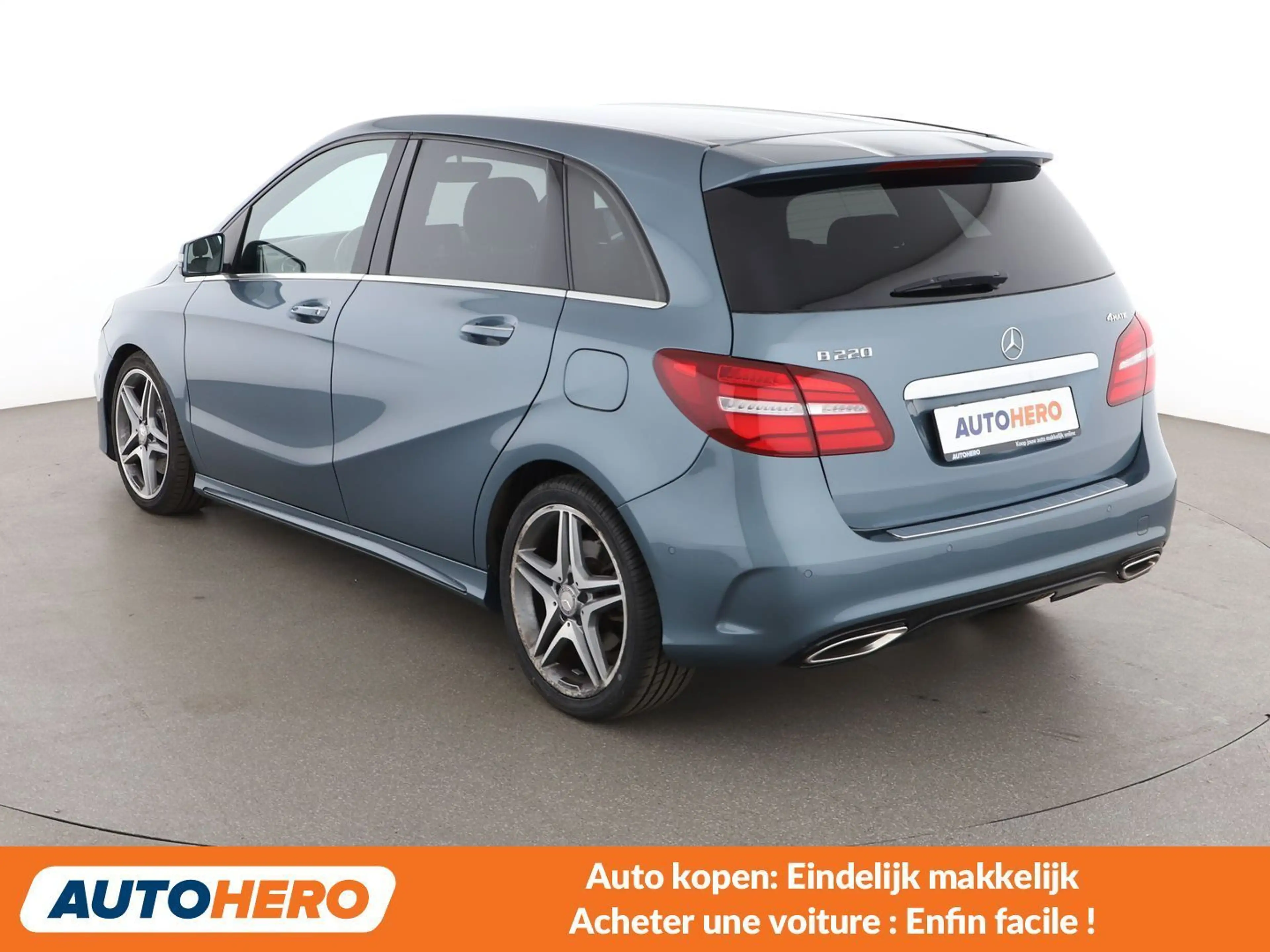 Mercedes-Benz B 220 B 220 4Matic AMG Line — photo 4