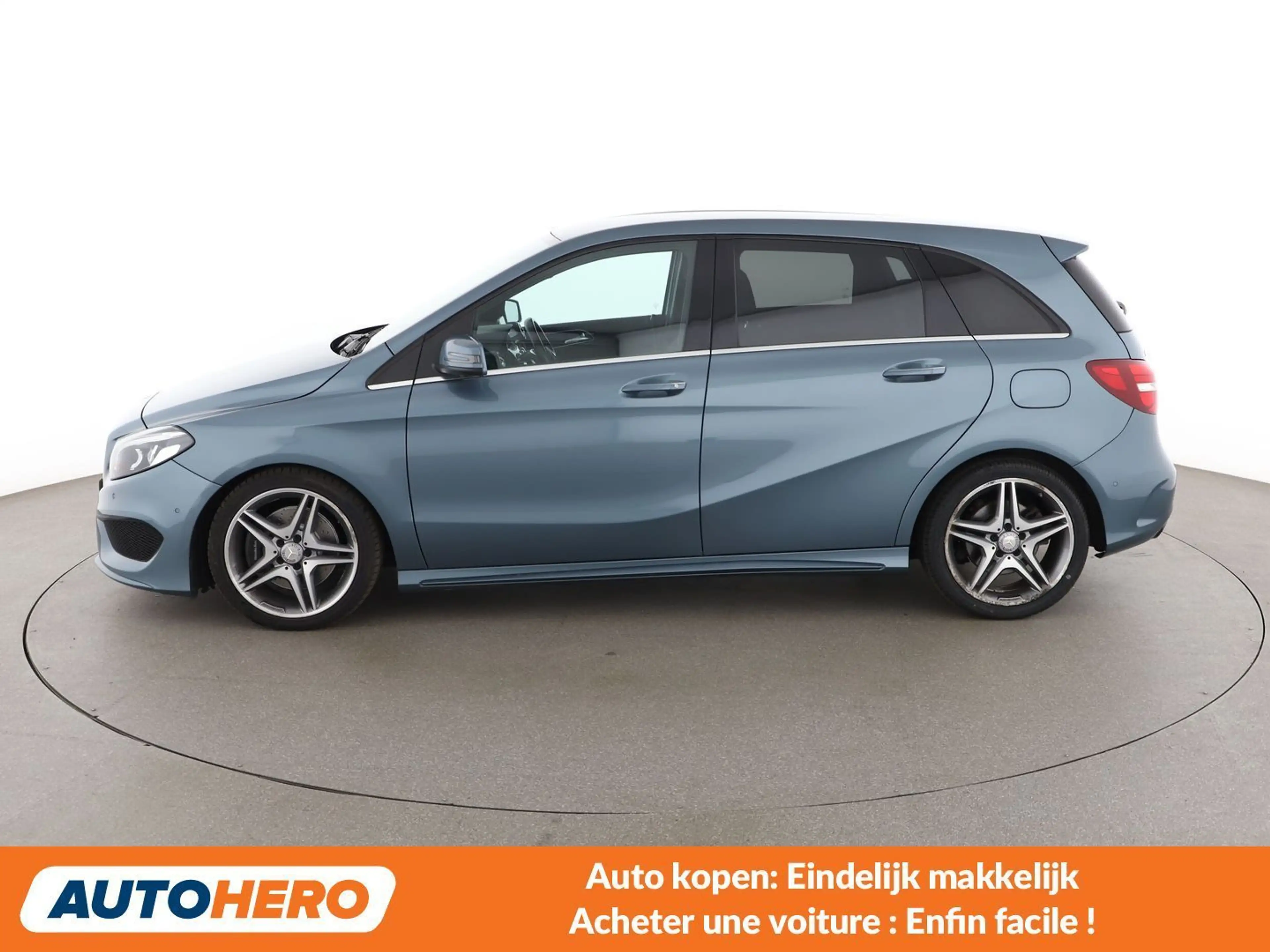 Mercedes-Benz B 220 B 220 4Matic AMG Line — photo 3