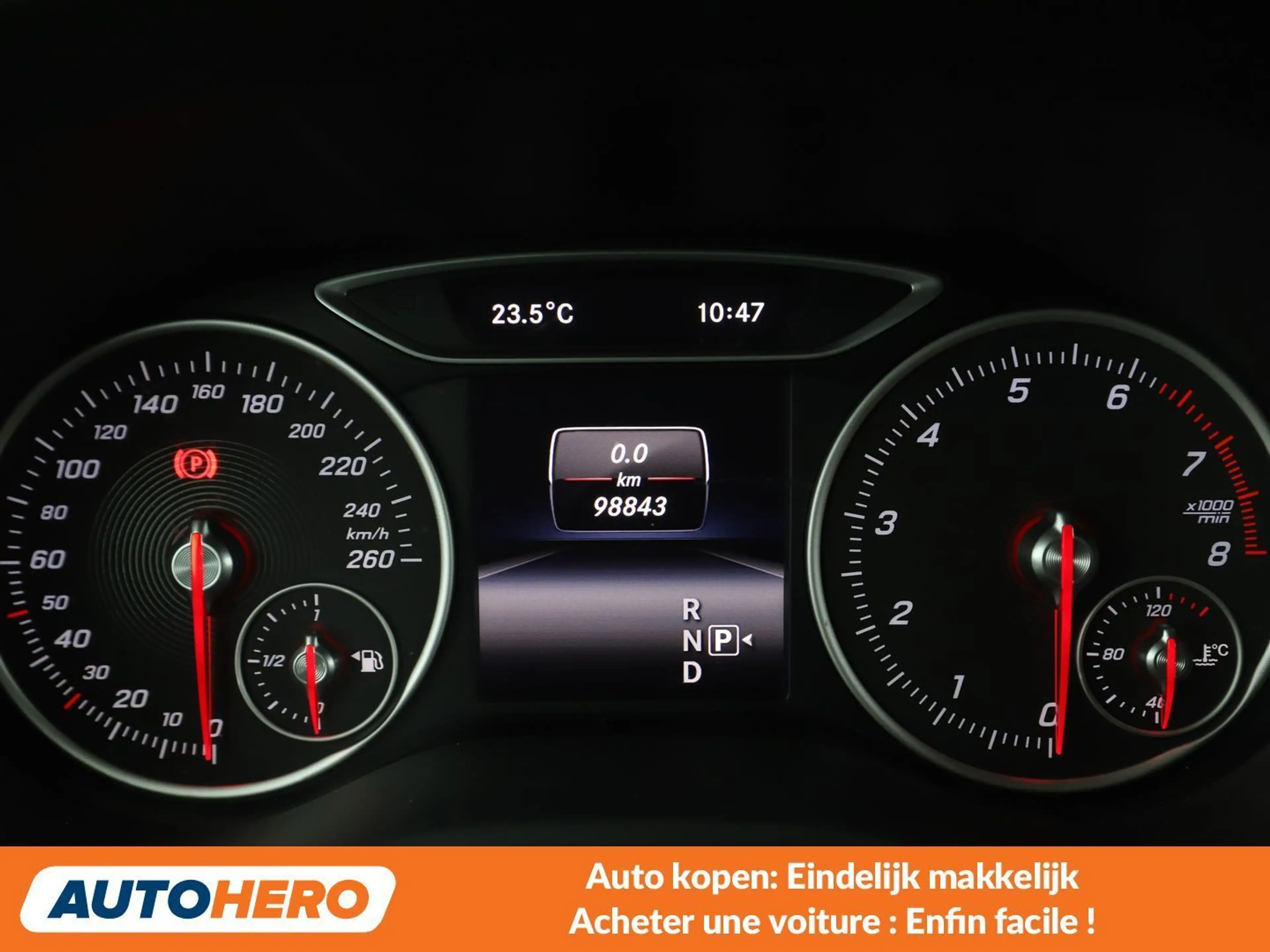 Mercedes-Benz B 220 B 220 4Matic AMG Line — photo 6