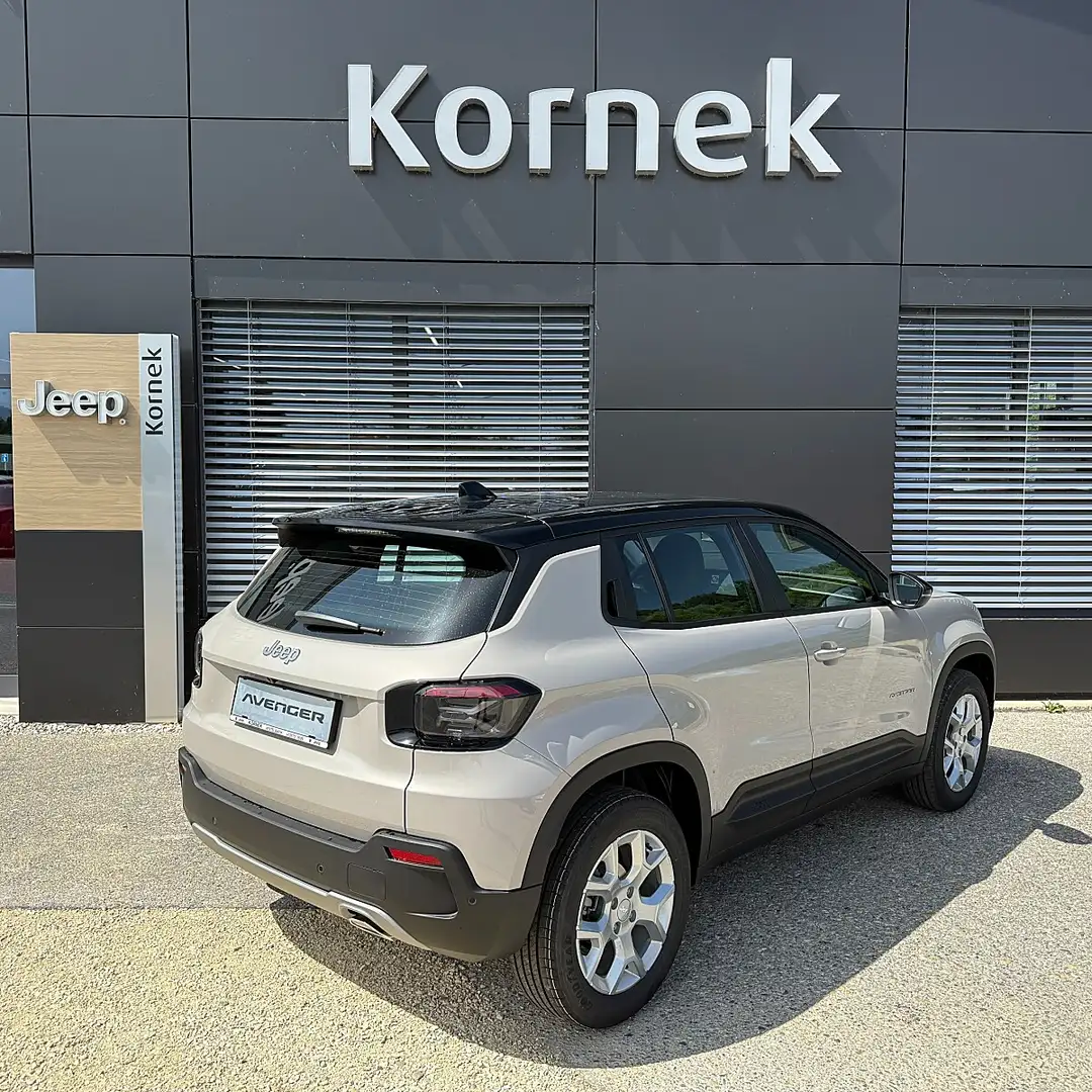 Jeep Avenger 1.2 GSE T3 Altitude inkl Infotainment- und Komf... Grau - 2