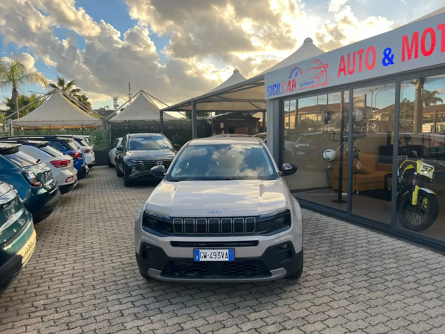 Jeep Avenger Avenger 1.2 turbo e-hybrid mhev Summit  110cv edct Beige - 2