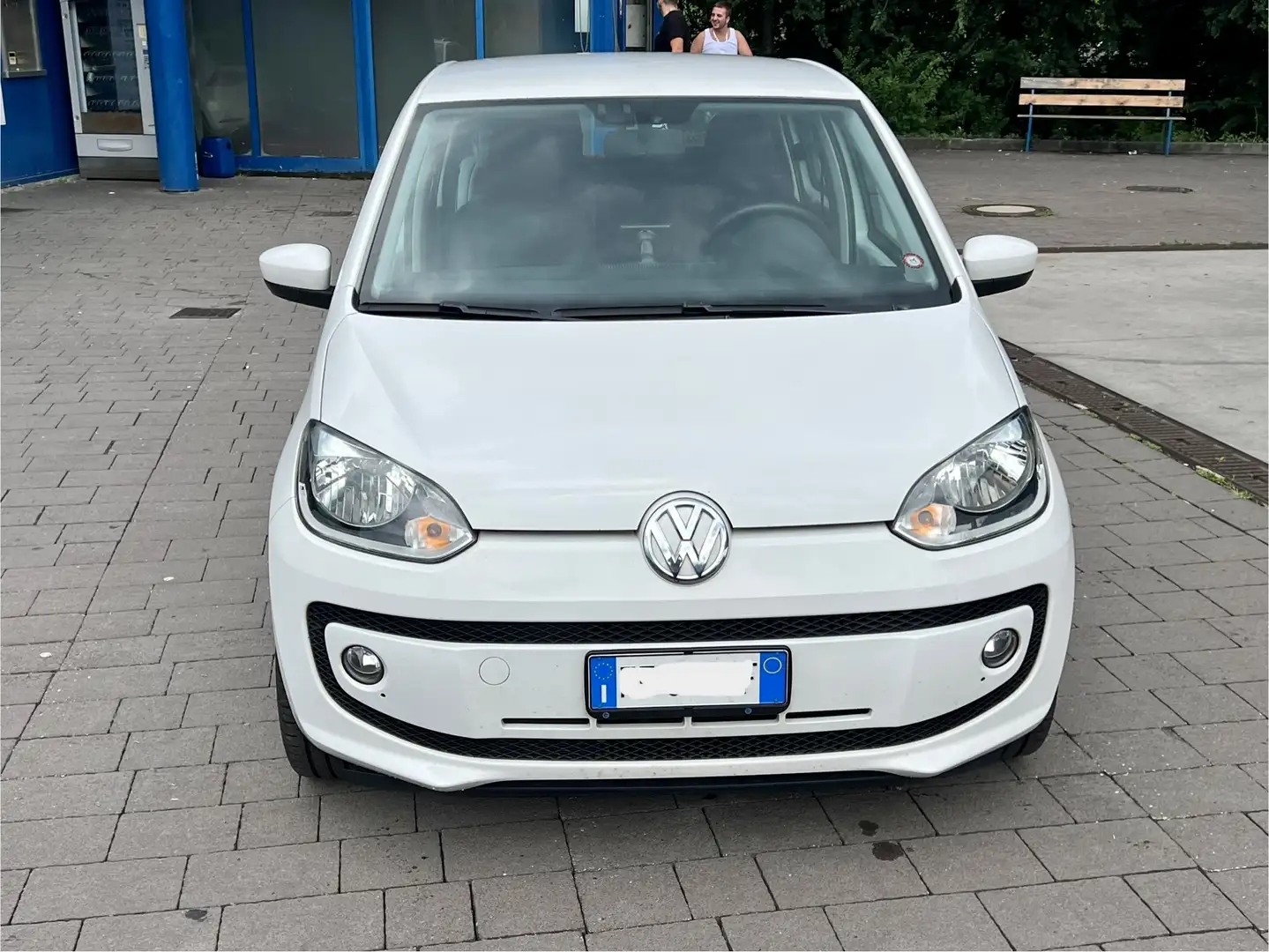 Volkswagen up! 5p 1.0 High 75cv - 2