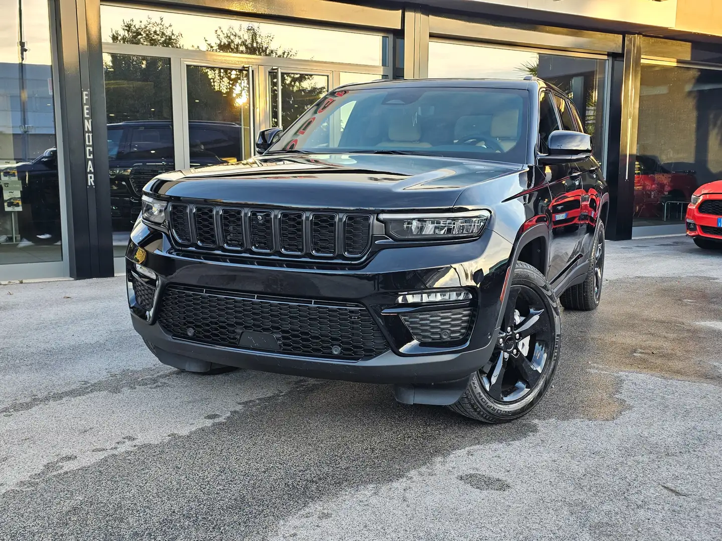 Jeep Grand Cherokee 3.6 v6  Limited 4x4 auto Black Appearance Pack Fekete - 2