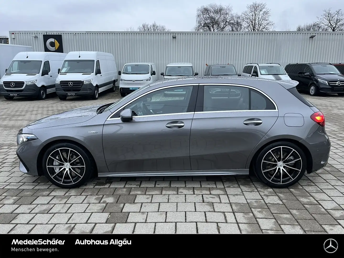 Mercedes-Benz A 35 AMG A 35 AMG 4M Pano Keyless M-LED "neues Modell" Park Grau - 2